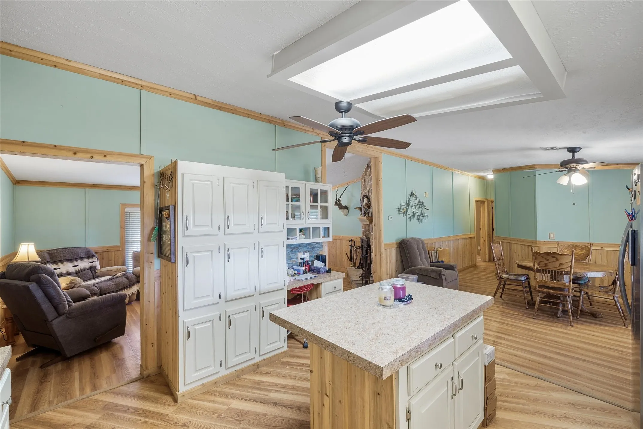 Mobile Home For Sale in Kaufman County , 3850 County Road 120, Wills Point, Texas 75169, 4 Bedroom, 2 Bathroom, 3 Garage spaces, 1,848 Sqft, built in 1998, mls#21369094, Real Estate Agent in Wills Point, Homes For Sale in Kaufman county, Homes For Sale in Wills Point, Realtor in Wills Point Texas, Real Estate Brokerage Independent Realty Texas, Luminita Cordes Realtor