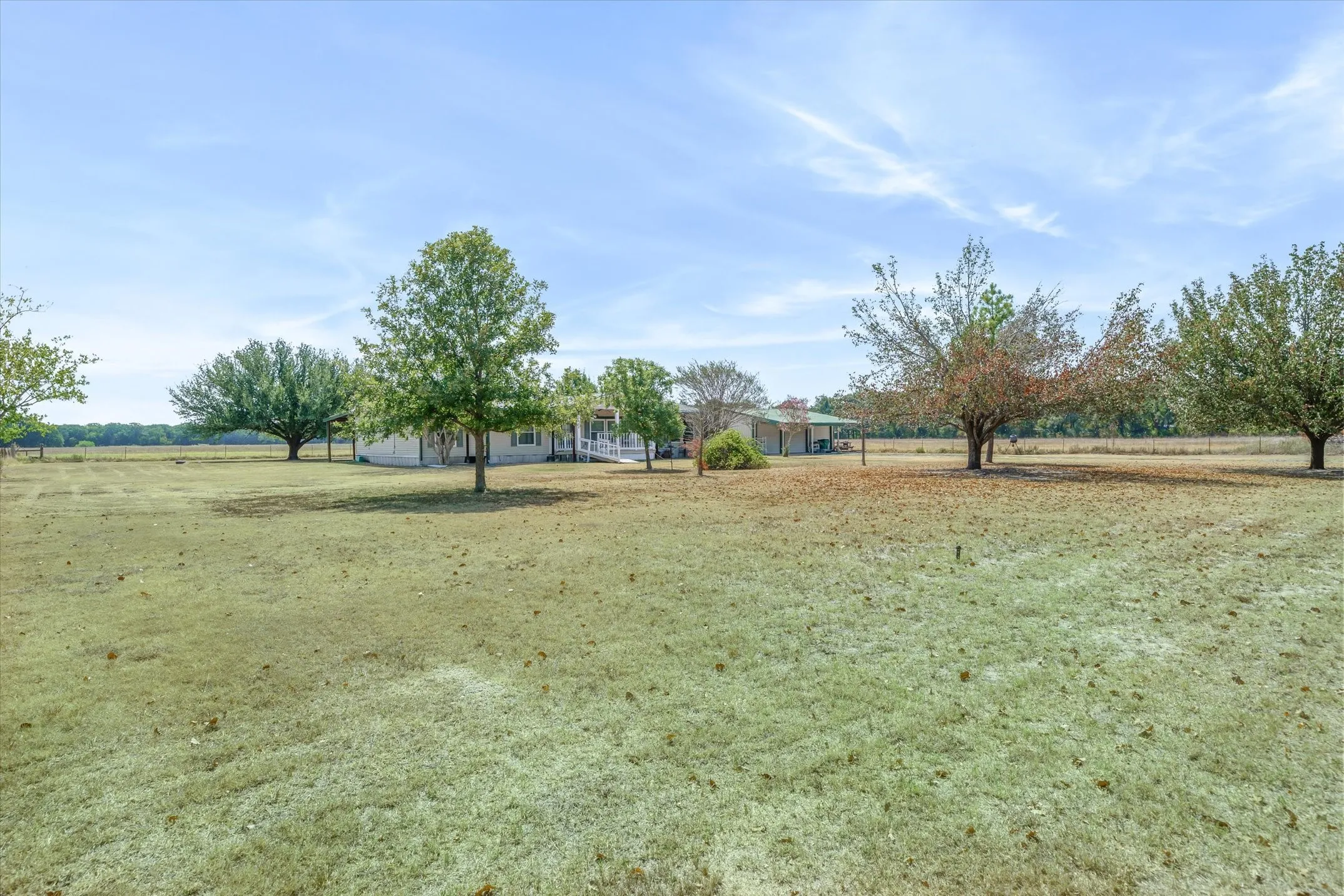 Mobile Home For Sale in Kaufman County , 3850 County Road 120, Wills Point, Texas 75169, 4 Bedroom, 2 Bathroom, 3 Garage spaces, 1,848 Sqft, built in 1998, mls#21369094, Real Estate Agent in Wills Point, Homes For Sale in Kaufman county, Homes For Sale in Wills Point, Realtor in Wills Point Texas, Real Estate Brokerage Independent Realty Texas, Luminita Cordes Realtor