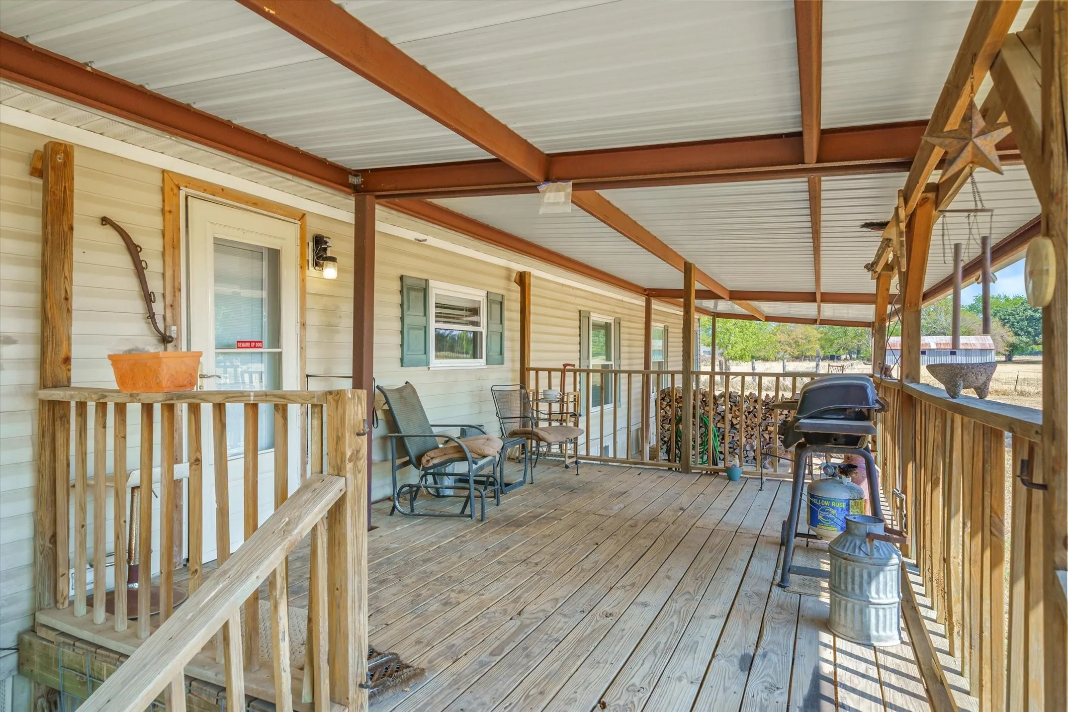 Mobile Home For Sale in Kaufman County , 3850 County Road 120, Wills Point, Texas 75169, 4 Bedroom, 2 Bathroom, 3 Garage spaces, 1,848 Sqft, built in 1998, mls#21369094, Real Estate Agent in Wills Point, Homes For Sale in Kaufman county, Homes For Sale in Wills Point, Realtor in Wills Point Texas, Real Estate Brokerage Independent Realty Texas, Luminita Cordes Realtor