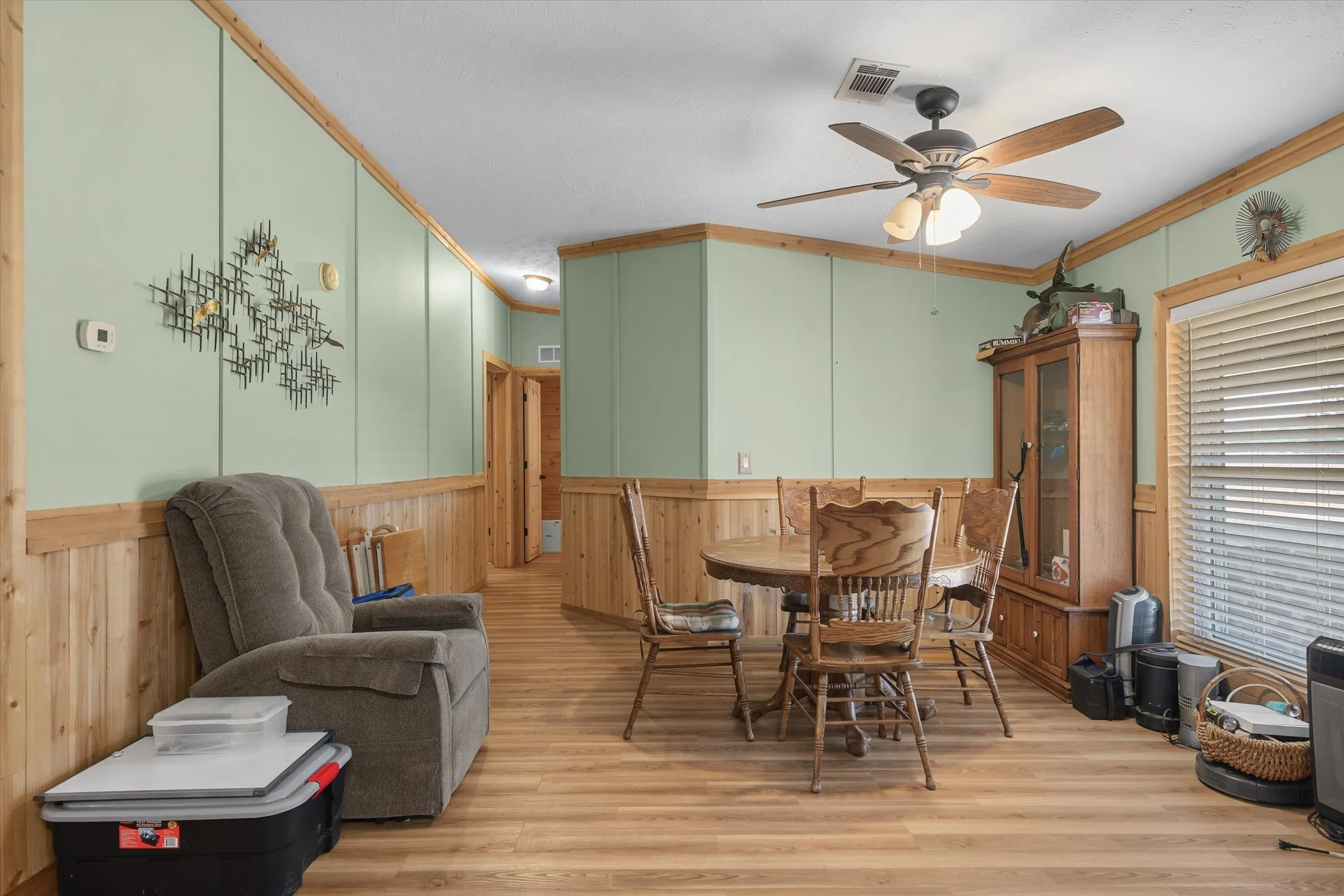 Mobile Home For Sale in Kaufman County , 3850 County Road 120, Wills Point, Texas 75169, 4 Bedroom, 2 Bathroom, 3 Garage spaces, 1,848 Sqft, built in 1998, mls#21369094, Real Estate Agent in Wills Point, Homes For Sale in Kaufman county, Homes For Sale in Wills Point, Realtor in Wills Point Texas, Real Estate Brokerage Independent Realty Texas, Luminita Cordes Realtor