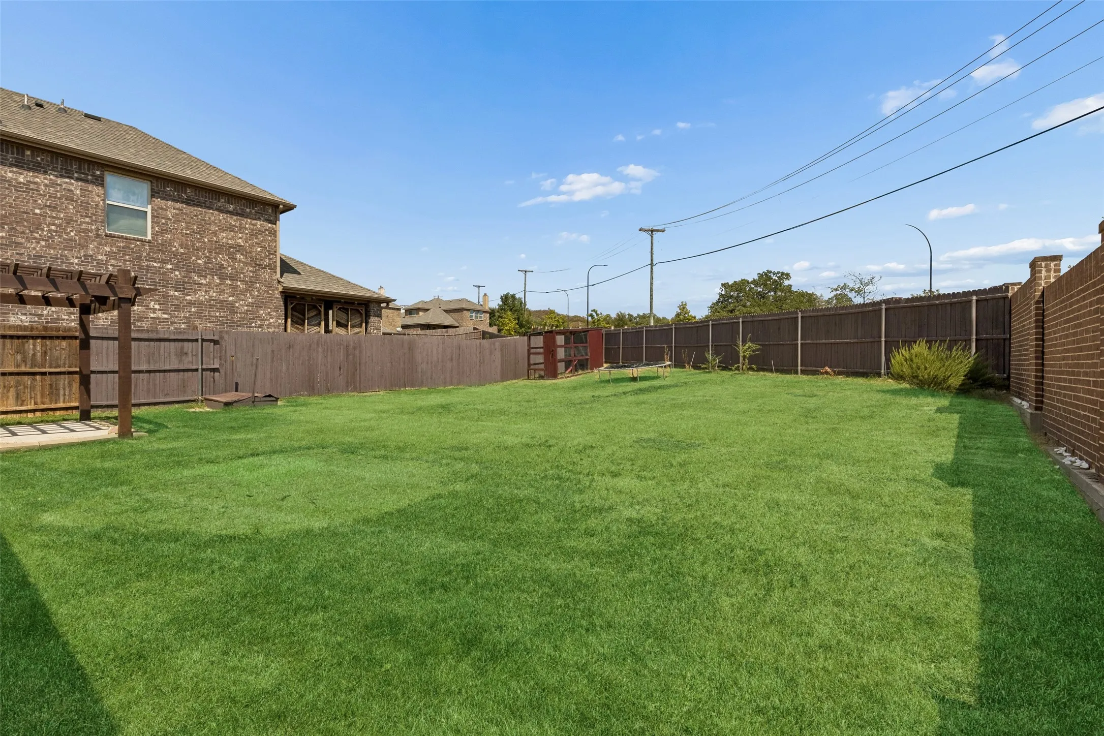 Single Family Residence For Sale in Tarrant County , 1304 Mountain View Lane, Kennedale, Texas 76060, 4 Bedroom, 4 Bathroom, 2 Garage spaces, 3,344 Sqft, built in 2018, mls#21376285, Real Estate Agent in Kennedale, Homes For Sale in Tarrant county, Homes For Sale in Kennedale, Realtor in Kennedale Texas, Real Estate Brokerage Independent Realty Texas, Luminita Cordes Realtor