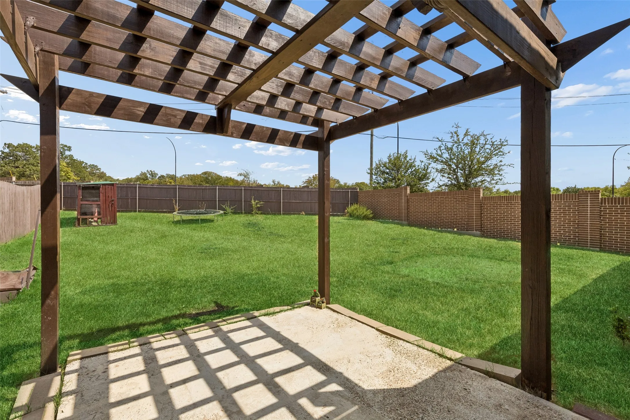 Single Family Residence For Sale in Tarrant County , 1304 Mountain View Lane, Kennedale, Texas 76060, 4 Bedroom, 4 Bathroom, 2 Garage spaces, 3,344 Sqft, built in 2018, mls#21376285, Real Estate Agent in Kennedale, Homes For Sale in Tarrant county, Homes For Sale in Kennedale, Realtor in Kennedale Texas, Real Estate Brokerage Independent Realty Texas, Luminita Cordes Realtor