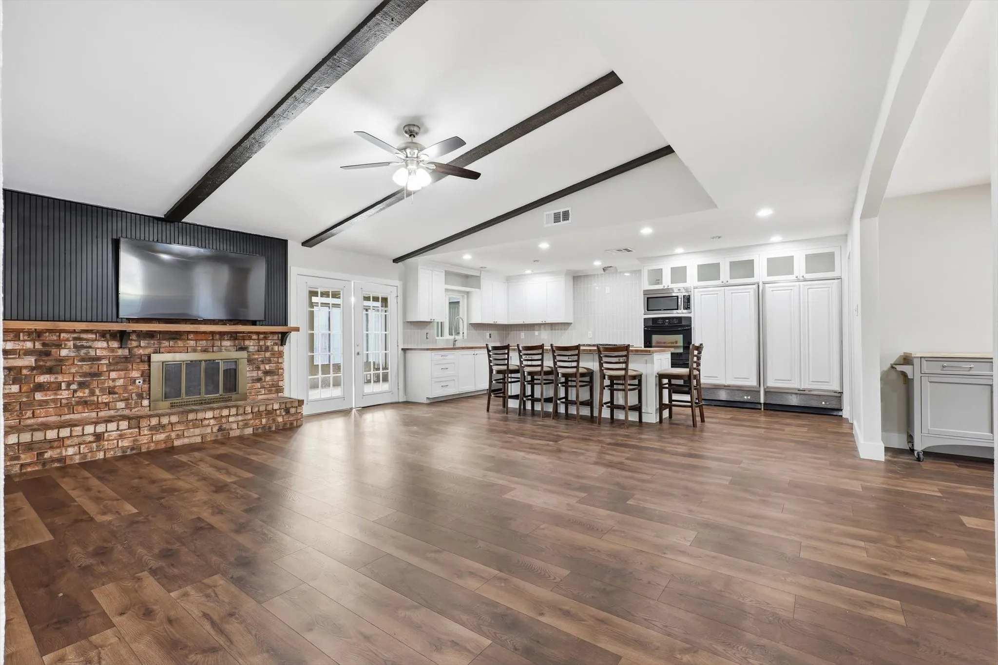 Single Family Residence For Sale in Dallas County , 3304 Bellingham Court, Dallas, Texas 75228, 4 Bedroom, 2 Bathroom, 2 Garage spaces, 2,301 Sqft, built in 1977, mls#21374801, Real Estate Agent in Dallas, Homes For Sale in Dallas county, Homes For Sale in Dallas, Realtor in Dallas Texas, Real Estate Brokerage Independent Realty Texas, Luminita Cordes Realtor