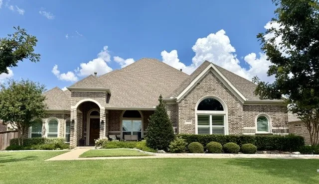 Single Family Residence For Sale in Collin County , 1711 Mountain Creek Lane, Prosper, Texas 75078, 4 Bedroom, 4 Bathroom, 3 Garage spaces, 3,123 Sqft, built in 2016, mls#21376361, Real Estate Agent in Prosper, Homes For Sale in Collin county, Homes For Sale in Prosper, Realtor in Prosper Texas, Real Estate Brokerage Independent Realty Texas, Luminita Cordes Realtor