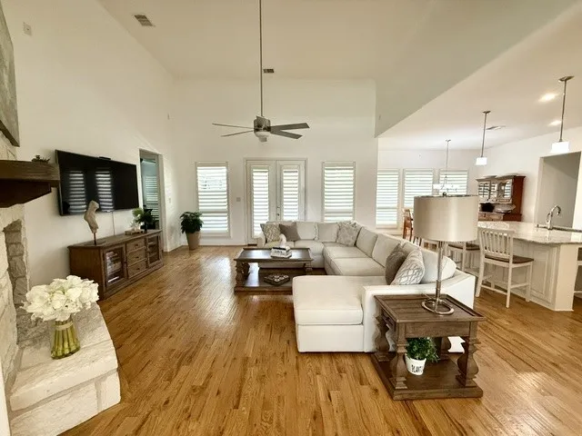 Single Family Residence For Sale in Collin County , 1711 Mountain Creek Lane, Prosper, Texas 75078, 4 Bedroom, 4 Bathroom, 3 Garage spaces, 3,123 Sqft, built in 2016, mls#21376361, Real Estate Agent in Prosper, Homes For Sale in Collin county, Homes For Sale in Prosper, Realtor in Prosper Texas, Real Estate Brokerage Independent Realty Texas, Luminita Cordes Realtor