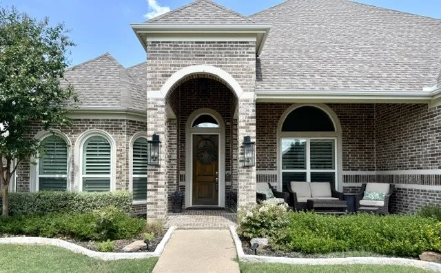 Single Family Residence For Sale in Collin County , 1711 Mountain Creek Lane, Prosper, Texas 75078, 4 Bedroom, 4 Bathroom, 3 Garage spaces, 3,123 Sqft, built in 2016, mls#21376361, Real Estate Agent in Prosper, Homes For Sale in Collin county, Homes For Sale in Prosper, Realtor in Prosper Texas, Real Estate Brokerage Independent Realty Texas, Luminita Cordes Realtor