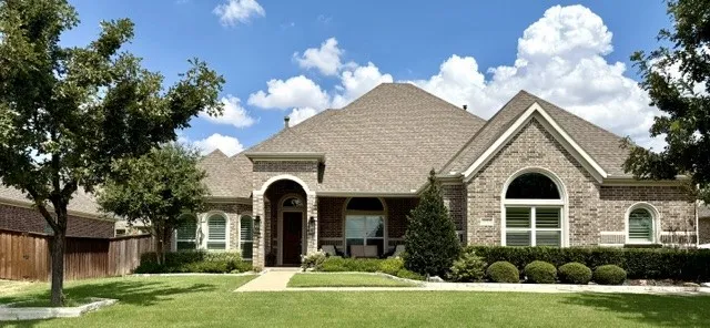 Single Family Residence For Sale in Collin County , 1711 Mountain Creek Lane, Prosper, Texas 75078, 4 Bedroom, 4 Bathroom, 3 Garage spaces, 3,123 Sqft, built in 2016, mls#21376361, Real Estate Agent in Prosper, Homes For Sale in Collin county, Homes For Sale in Prosper, Realtor in Prosper Texas, Real Estate Brokerage Independent Realty Texas, Luminita Cordes Realtor