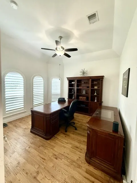 Single Family Residence For Sale in Collin County , 1711 Mountain Creek Lane, Prosper, Texas 75078, 4 Bedroom, 4 Bathroom, 3 Garage spaces, 3,123 Sqft, built in 2016, mls#21376361, Real Estate Agent in Prosper, Homes For Sale in Collin county, Homes For Sale in Prosper, Realtor in Prosper Texas, Real Estate Brokerage Independent Realty Texas, Luminita Cordes Realtor
