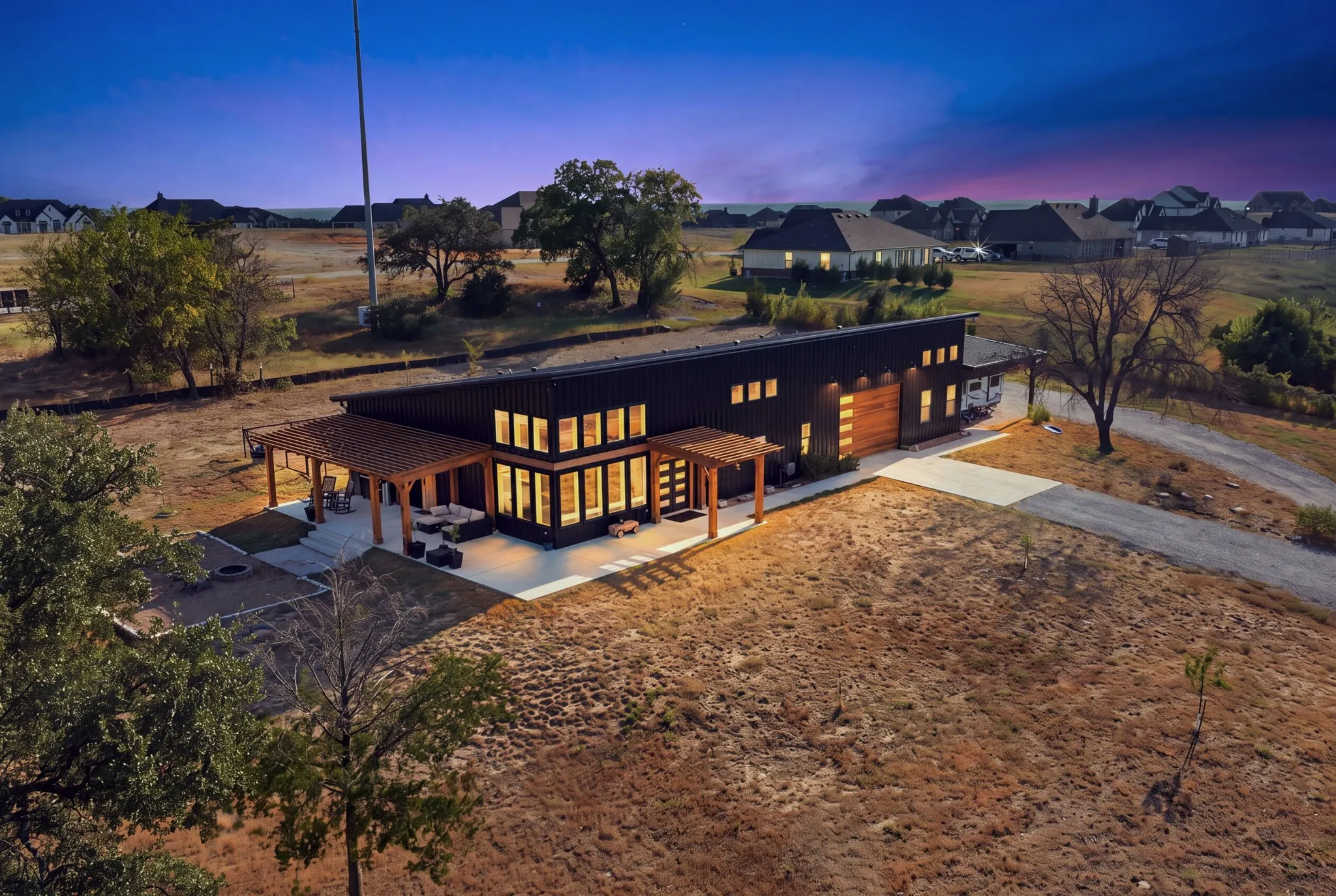 Single Family Residence For Sale in Parker County , 2430 N Cardinal Road, Reno, Texas 76020, 4 Bedroom, 3 Bathroom, 2 Garage spaces, 2,638 Sqft, built in 2024, mls#21367873, Real Estate Agent in Reno, Homes For Sale in Parker county, Homes For Sale in Reno, Realtor in Reno Texas, Real Estate Brokerage Independent Realty Texas, Luminita Cordes Realtor