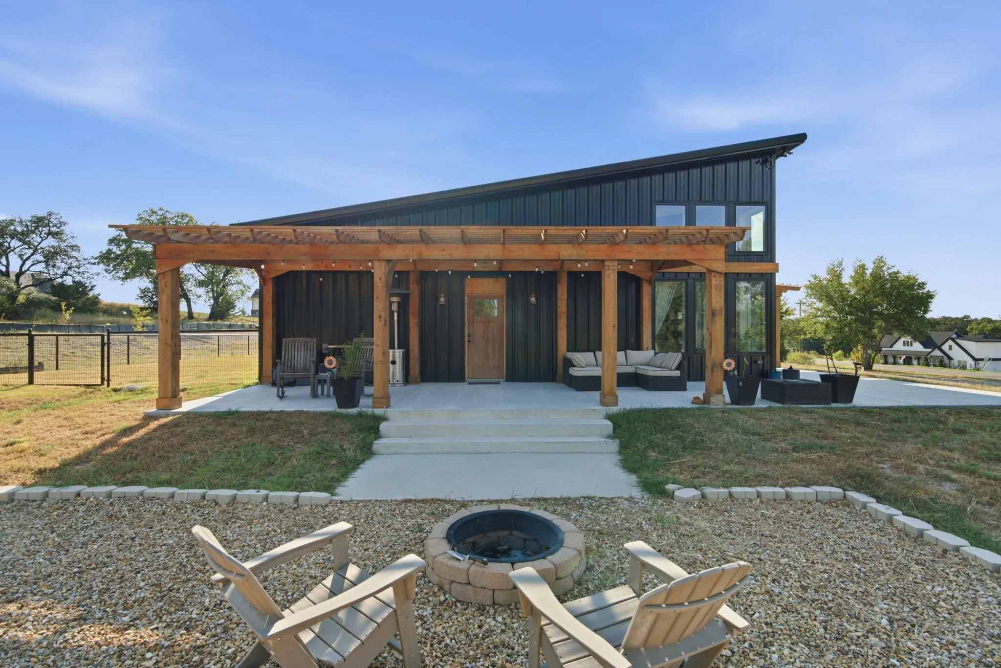 Single Family Residence For Sale in Parker County , 2430 N Cardinal Road, Reno, Texas 76020, 4 Bedroom, 3 Bathroom, 2 Garage spaces, 2,638 Sqft, built in 2024, mls#21367873, Real Estate Agent in Reno, Homes For Sale in Parker county, Homes For Sale in Reno, Realtor in Reno Texas, Real Estate Brokerage Independent Realty Texas, Luminita Cordes Realtor