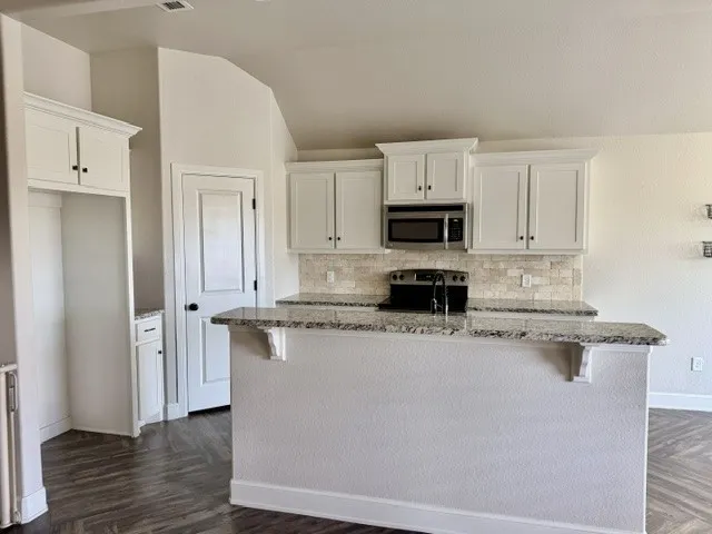 Single Family Residence For Sale in Taylor County , 3725 Bettes Lane, Abilene, Texas 79606, 3 Bedroom, 2 Bathroom, 2 Garage spaces, 1,554 Sqft, built in 2015, mls#21374719, Real Estate Agent in Abilene, Homes For Sale in Taylor county, Homes For Sale in Abilene, Realtor in Abilene Texas, Real Estate Brokerage Independent Realty Texas, Luminita Cordes Realtor