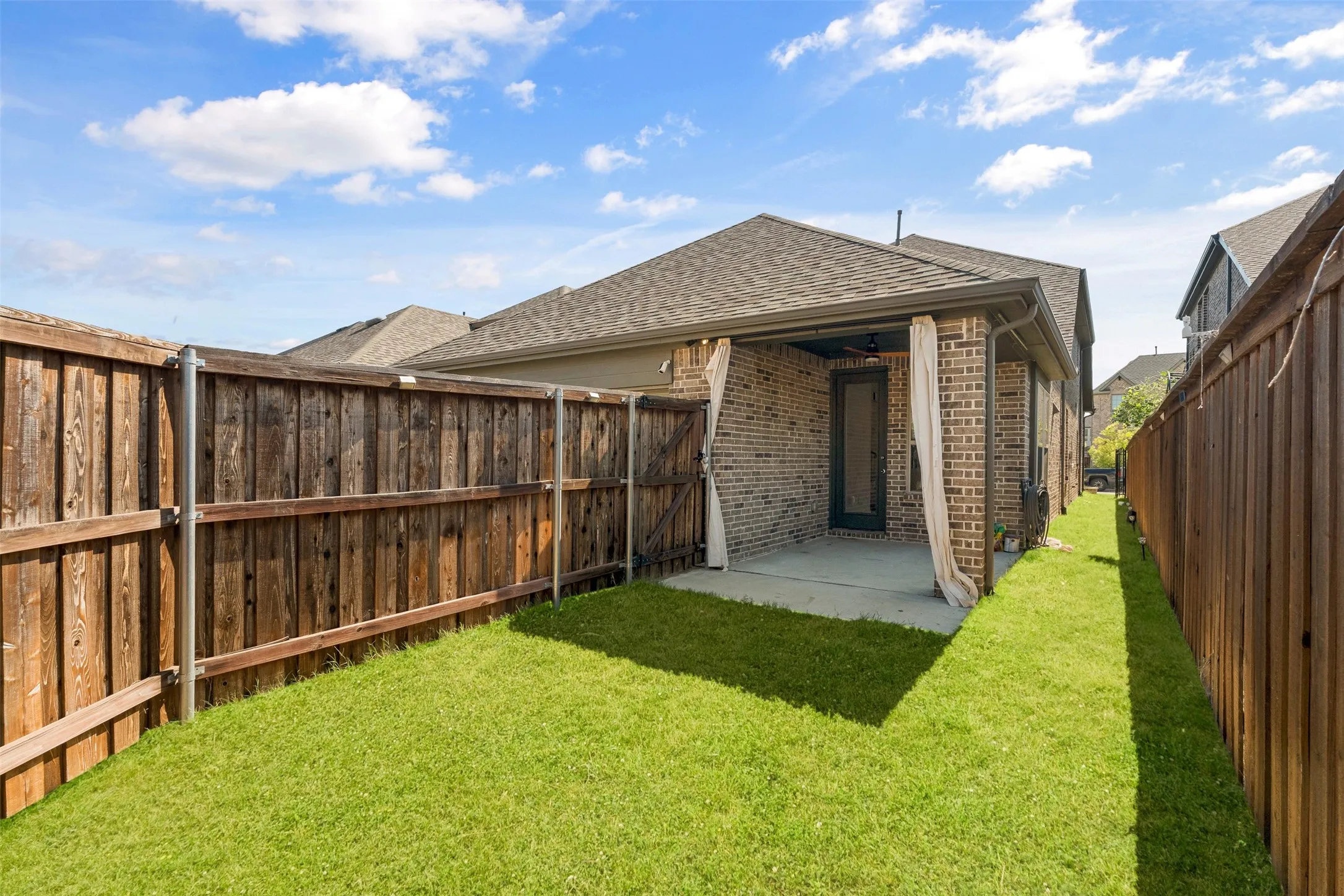 Single Family Residence For Sale in Tarrant County , 4320 Smokey Quartz Lane, Arlington, Texas 76005, 4 Bedroom, 3 Bathroom, 2 Garage spaces, 2,612 Sqft, built in 2022, mls#21373716, Real Estate Agent in Arlington, Homes For Sale in Tarrant county, Homes For Sale in Arlington, Realtor in Arlington Texas, Real Estate Brokerage Independent Realty Texas, Luminita Cordes Realtor