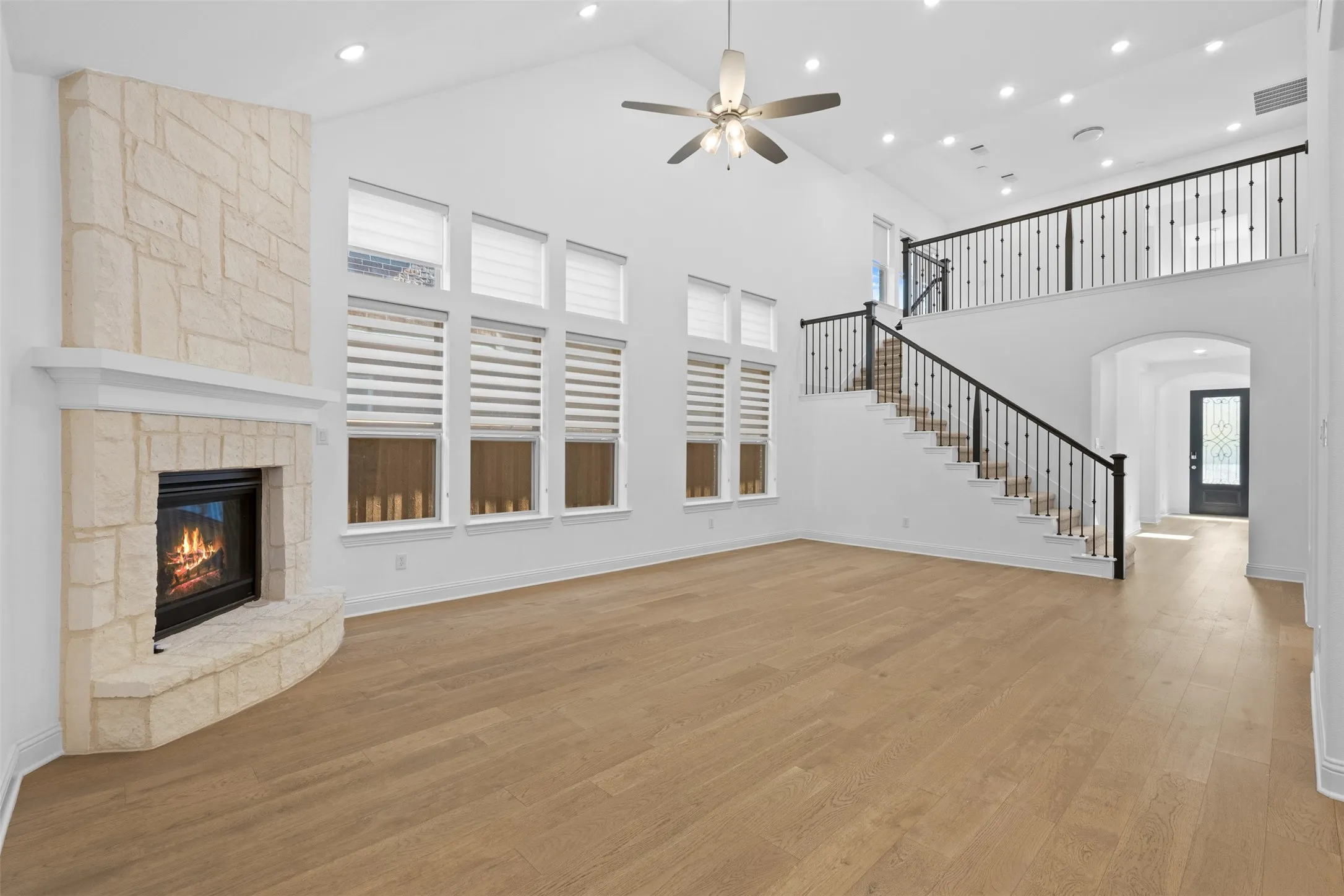 Single Family Residence For Sale in Tarrant County , 4320 Smokey Quartz Lane, Arlington, Texas 76005, 4 Bedroom, 3 Bathroom, 2 Garage spaces, 2,612 Sqft, built in 2022, mls#21373716, Real Estate Agent in Arlington, Homes For Sale in Tarrant county, Homes For Sale in Arlington, Realtor in Arlington Texas, Real Estate Brokerage Independent Realty Texas, Luminita Cordes Realtor