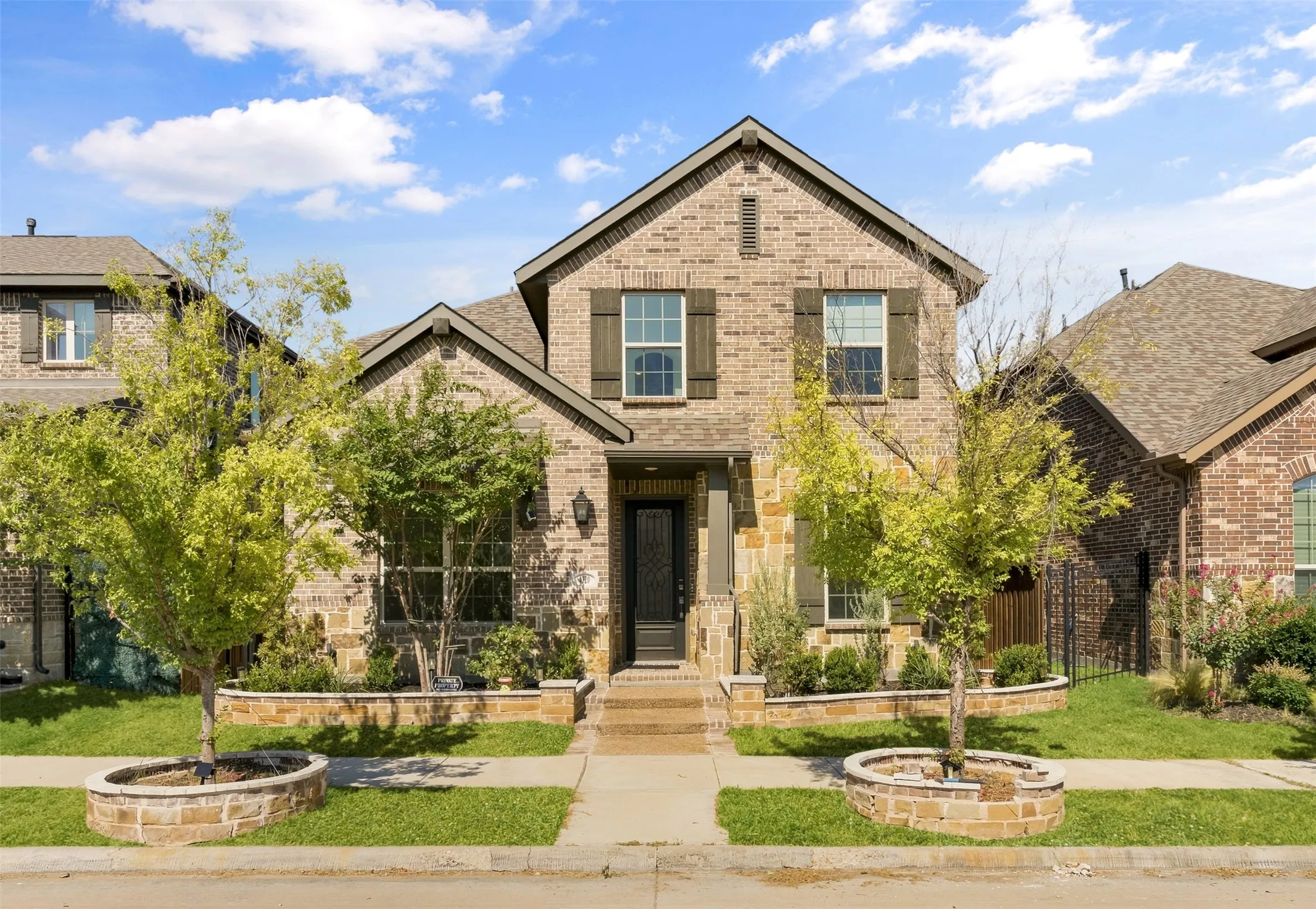 Single Family Residence For Sale in Tarrant County , 4320 Smokey Quartz Lane, Arlington, Texas 76005, 4 Bedroom, 3 Bathroom, 2 Garage spaces, 2,612 Sqft, built in 2022, mls#21373716, Real Estate Agent in Arlington, Homes For Sale in Tarrant county, Homes For Sale in Arlington, Realtor in Arlington Texas, Real Estate Brokerage Independent Realty Texas, Luminita Cordes Realtor