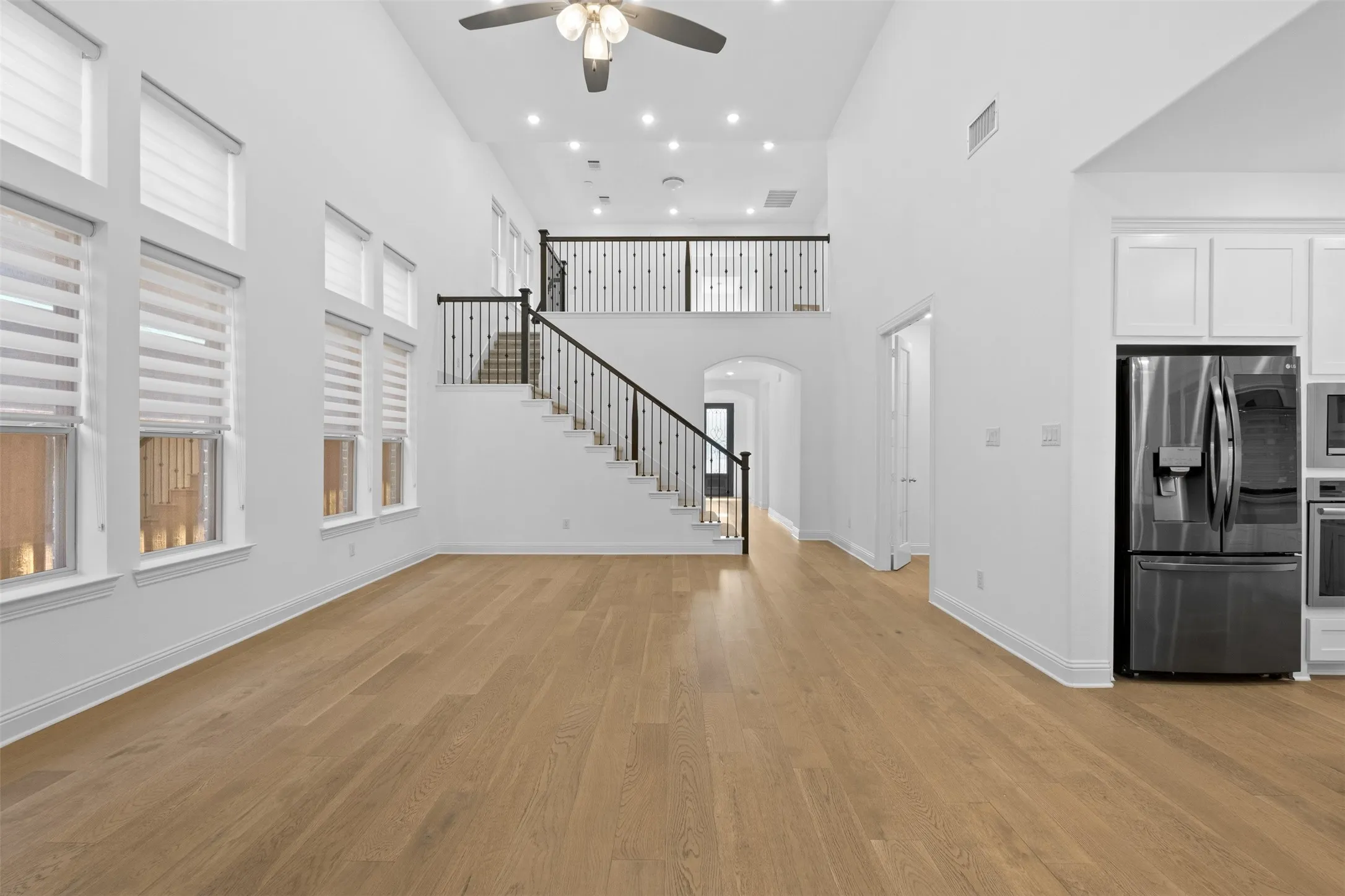 Single Family Residence For Sale in Tarrant County , 4320 Smokey Quartz Lane, Arlington, Texas 76005, 4 Bedroom, 3 Bathroom, 2 Garage spaces, 2,612 Sqft, built in 2022, mls#21373716, Real Estate Agent in Arlington, Homes For Sale in Tarrant county, Homes For Sale in Arlington, Realtor in Arlington Texas, Real Estate Brokerage Independent Realty Texas, Luminita Cordes Realtor