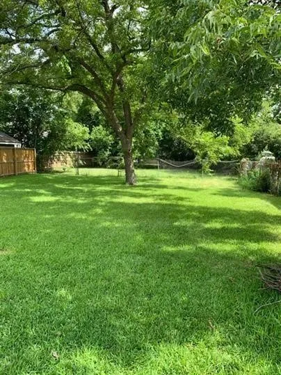 Single Family Residence For Rent in Grayson County , 612 E Orange Street, Sherman, Texas 75090, 3 Bedroom, 2 Bathroom, Garage spaces, 1,080 Sqft, built in 1950, mls#21376439, Real Estate Agent in Sherman, Homes For Rent in Grayson county, Homes For Rent in Sherman, Realtor in Sherman Texas, Real Estate Brokerage Independent Realty Texas, Luminita Cordes Realtor