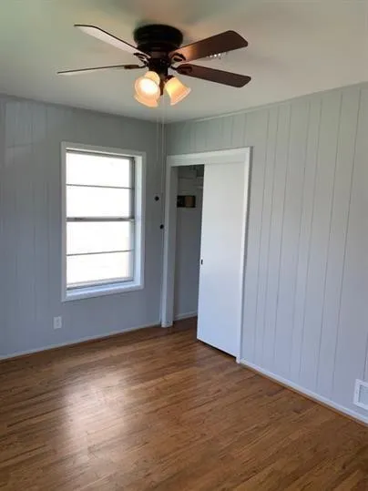 Single Family Residence For Rent in Grayson County , 612 E Orange Street, Sherman, Texas 75090, 3 Bedroom, 2 Bathroom, Garage spaces, 1,080 Sqft, built in 1950, mls#21376439, Real Estate Agent in Sherman, Homes For Rent in Grayson county, Homes For Rent in Sherman, Realtor in Sherman Texas, Real Estate Brokerage Independent Realty Texas, Luminita Cordes Realtor