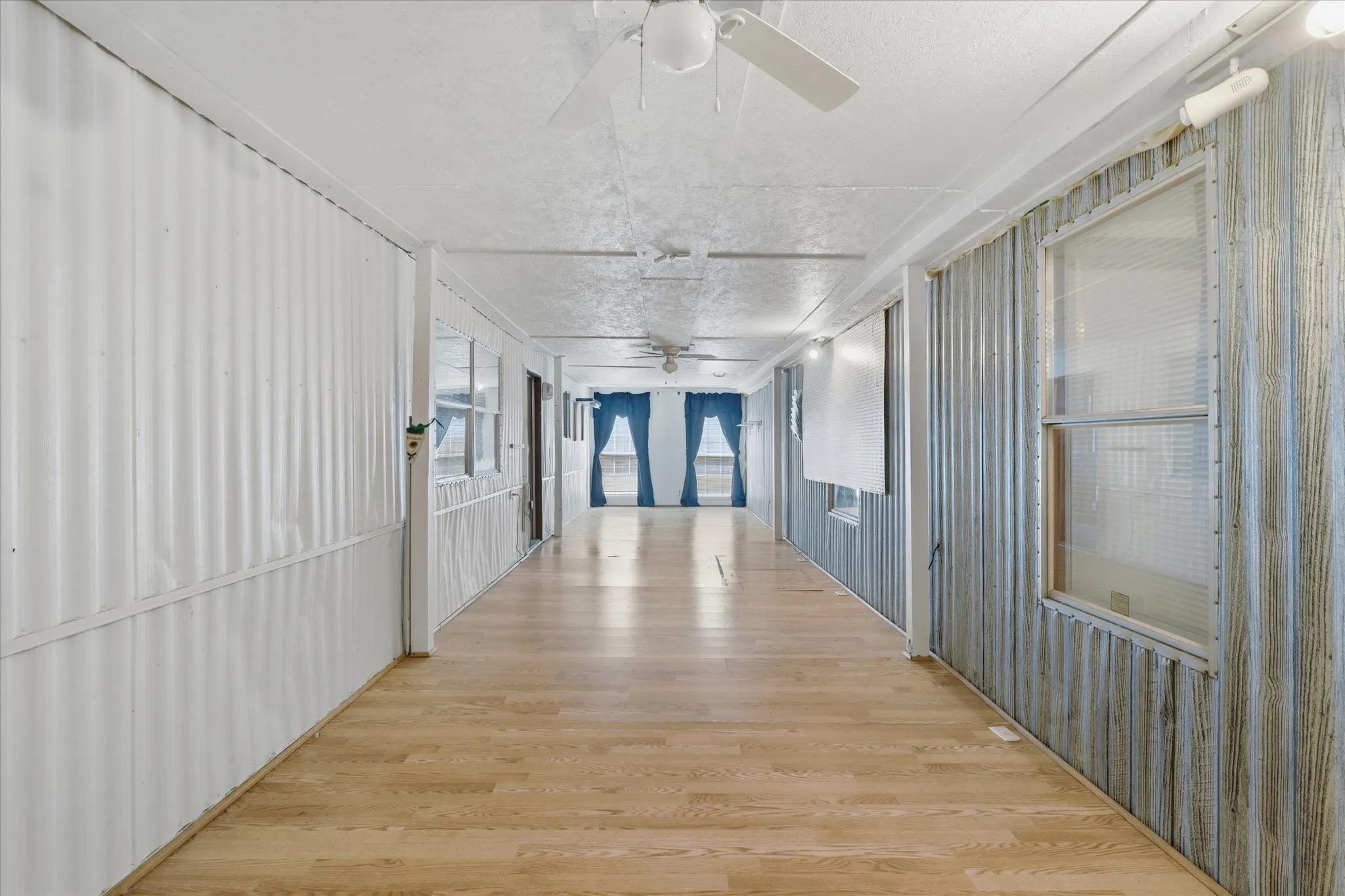 Farm For Sale in Van Zandt County , 521 Vz County Road 3501, Wills Point, Texas 75169, 6 Bedroom, 4 Bathroom, Garage spaces, 2,744 Sqft, built in 2010, mls#21376128, Real Estate Agent in Wills Point, Homes For Sale in Van Zandt county, Homes For Sale in Wills Point, Realtor in Wills Point Texas, Real Estate Brokerage Independent Realty Texas, Luminita Cordes Realtor