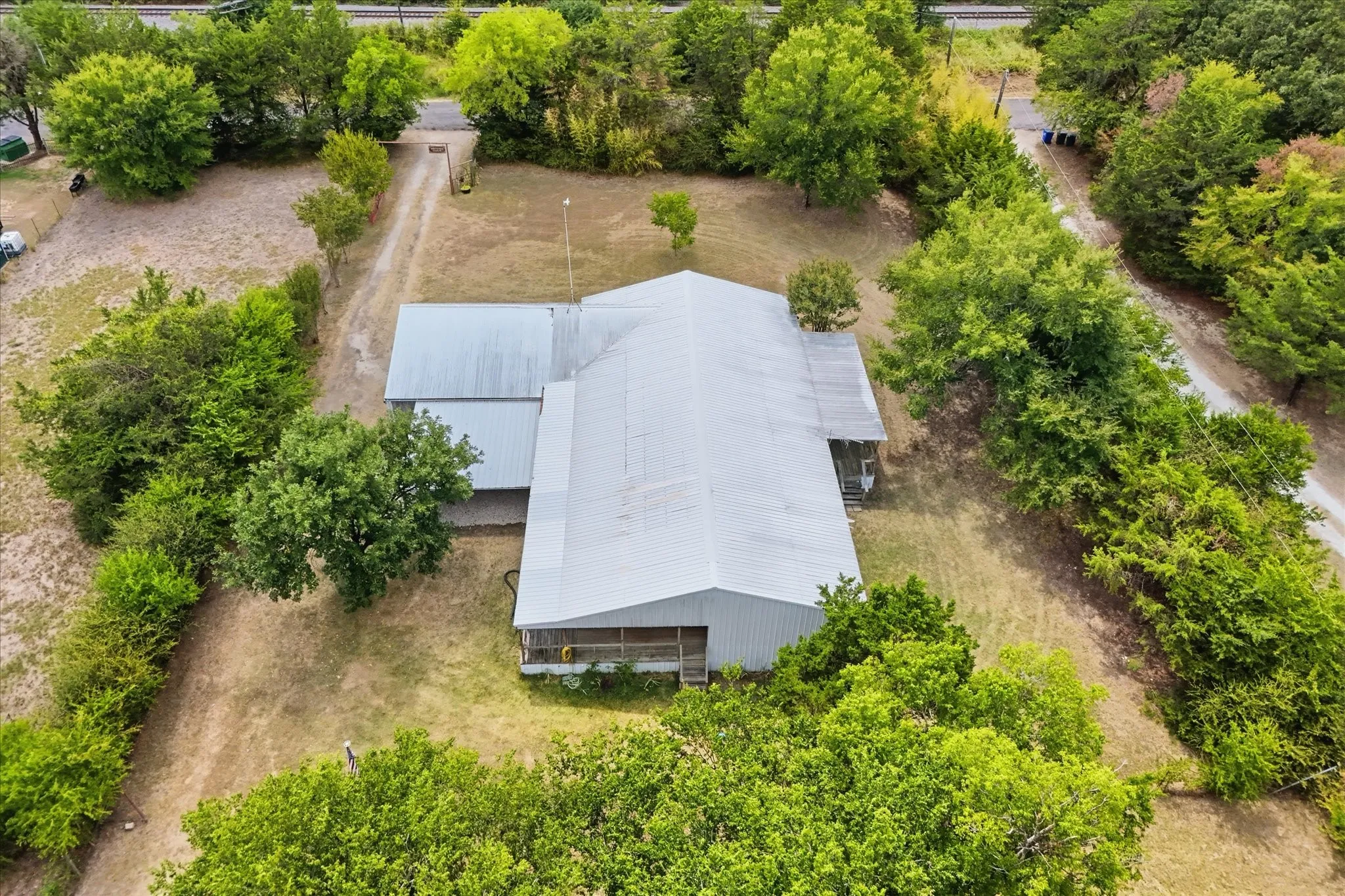 Farm For Sale in Van Zandt County , 521 Vz County Road 3501, Wills Point, Texas 75169, 6 Bedroom, 4 Bathroom, Garage spaces, 2,744 Sqft, built in 2010, mls#21376128, Real Estate Agent in Wills Point, Homes For Sale in Van Zandt county, Homes For Sale in Wills Point, Realtor in Wills Point Texas, Real Estate Brokerage Independent Realty Texas, Luminita Cordes Realtor