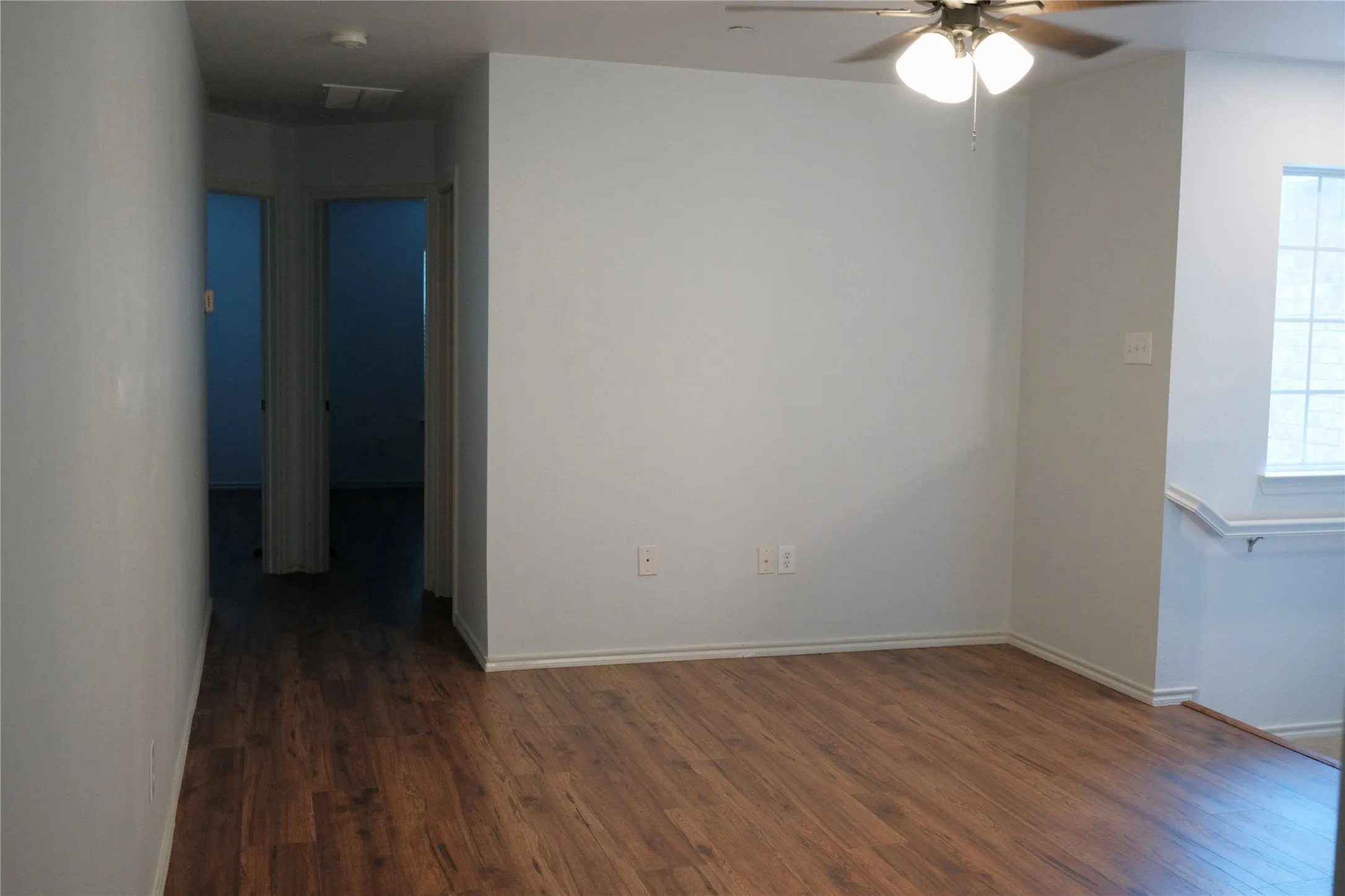 Townhouse For Sale in Denton County , 244 Turnberry Lane, Lewisville, Texas 75067, 3 Bedroom, 3 Bathroom, 2 Garage spaces, 1,850 Sqft, built in 2005, mls#21375742, Real Estate Agent in Lewisville, Homes For Sale in Denton county, Homes For Sale in Lewisville, Realtor in Lewisville Texas, Real Estate Brokerage Independent Realty Texas, Luminita Cordes Realtor