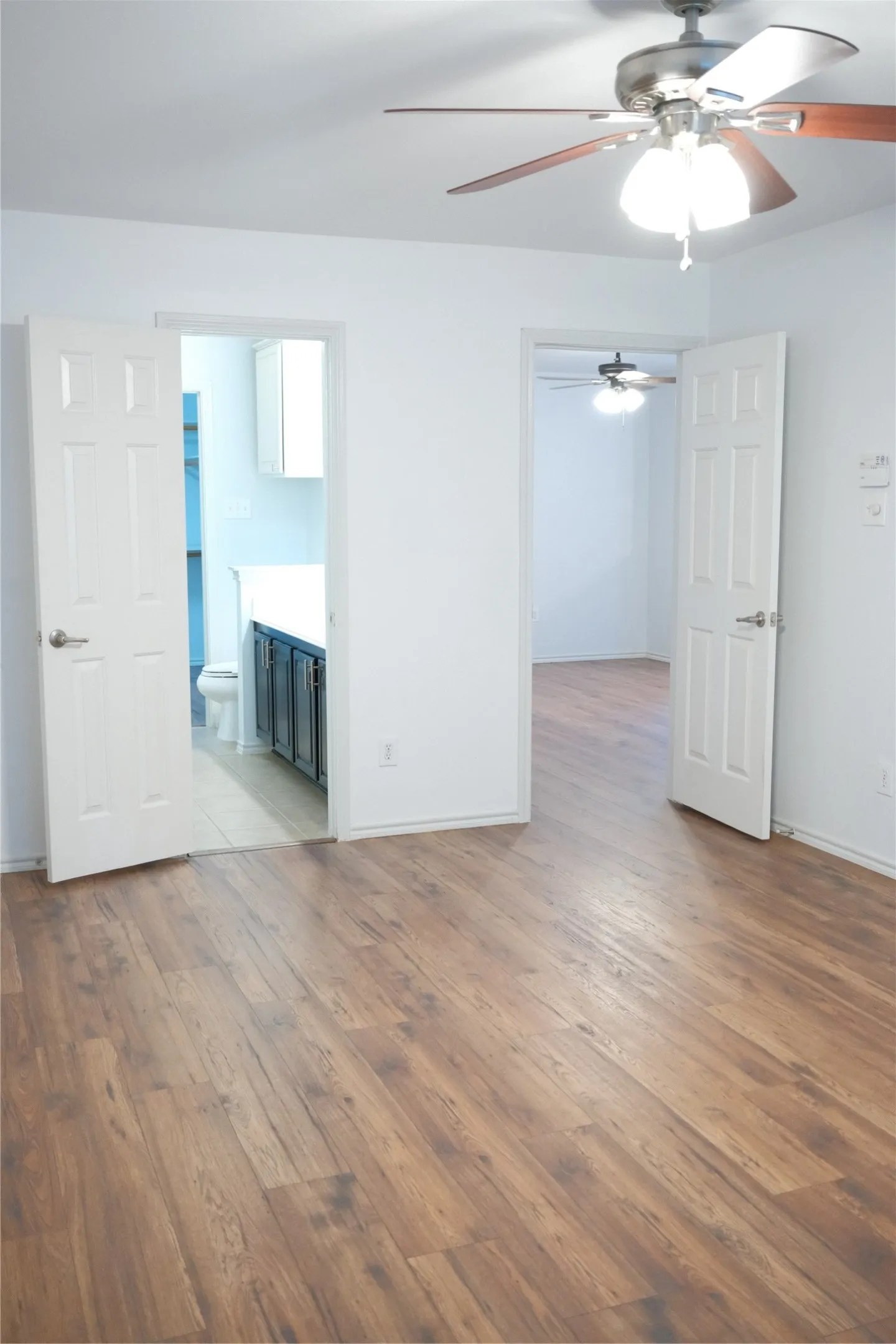 Townhouse For Sale in Denton County , 244 Turnberry Lane, Lewisville, Texas 75067, 3 Bedroom, 3 Bathroom, 2 Garage spaces, 1,850 Sqft, built in 2005, mls#21375742, Real Estate Agent in Lewisville, Homes For Sale in Denton county, Homes For Sale in Lewisville, Realtor in Lewisville Texas, Real Estate Brokerage Independent Realty Texas, Luminita Cordes Realtor