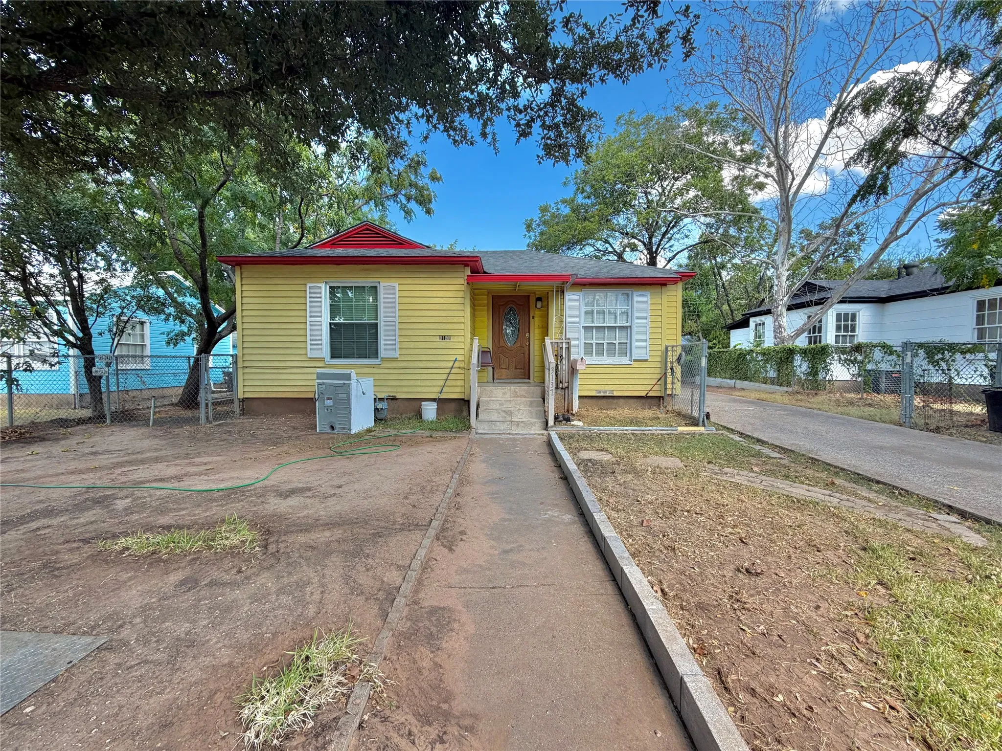 Single Family Residence For Sale in Mc Lennan County , 3137 Reuter Avenue, Waco, Texas 76708, 5 Bedroom, 2 Bathroom, Garage spaces, 1,039 Sqft, built in 1948, mls#21376382, Real Estate Agent in Waco, Homes For Sale in Mc Lennan county, Homes For Sale in Waco, Realtor in Waco Texas, Real Estate Brokerage Independent Realty Texas, Luminita Cordes Realtor
