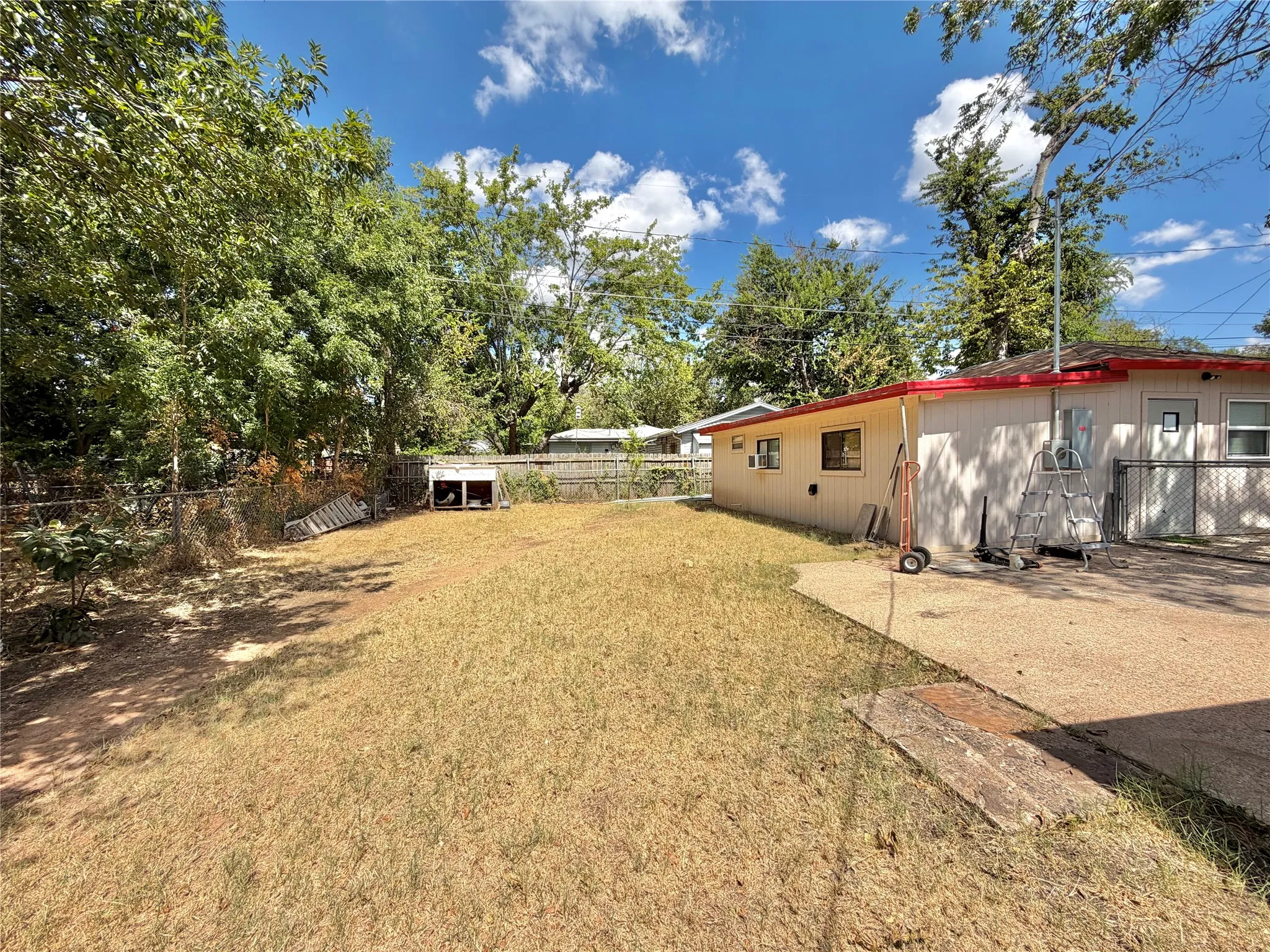 Single Family Residence For Sale in Mc Lennan County , 3137 Reuter Avenue, Waco, Texas 76708, 5 Bedroom, 2 Bathroom, Garage spaces, 1,039 Sqft, built in 1948, mls#21376382, Real Estate Agent in Waco, Homes For Sale in Mc Lennan county, Homes For Sale in Waco, Realtor in Waco Texas, Real Estate Brokerage Independent Realty Texas, Luminita Cordes Realtor