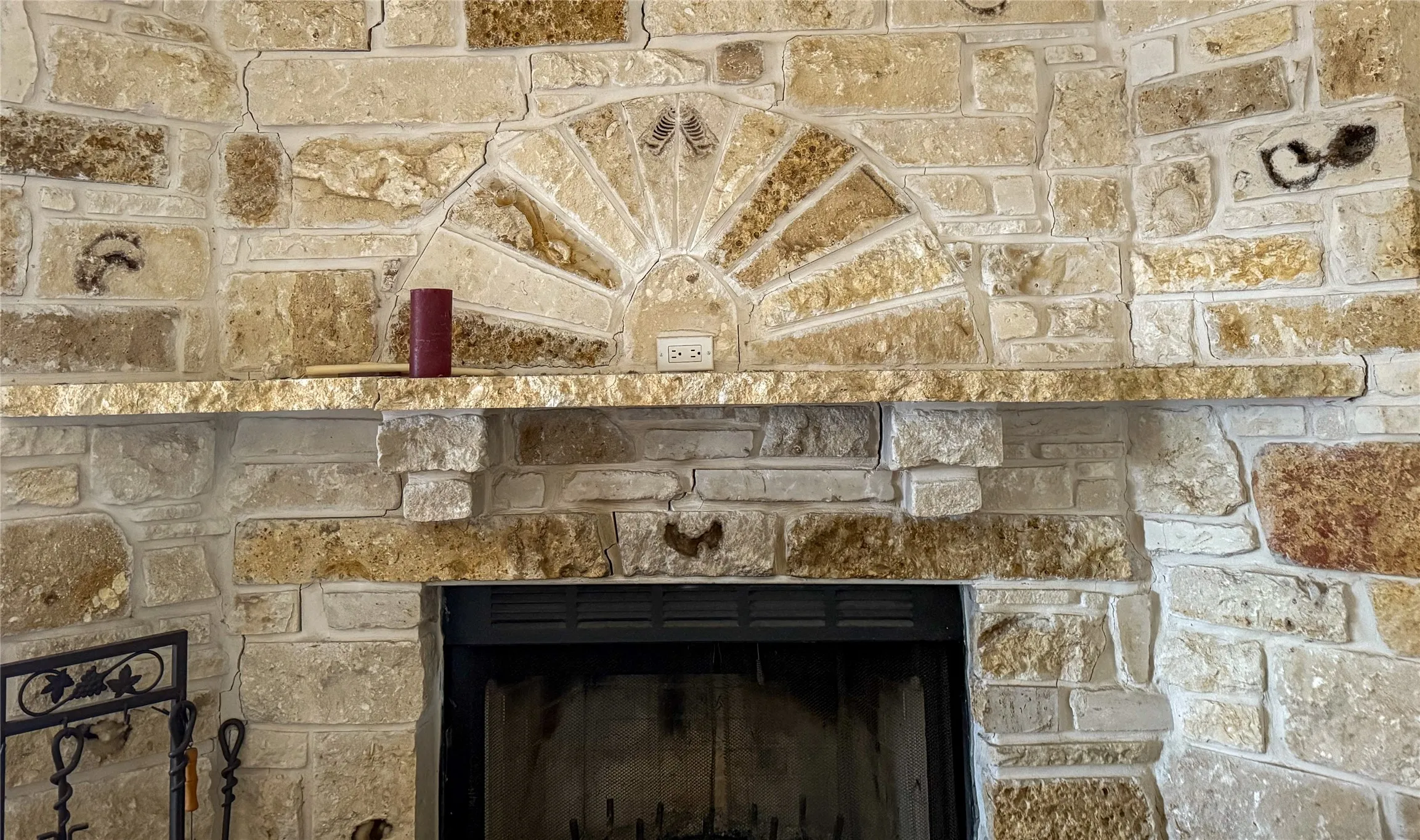 Single Family Residence For Sale in Johnson County , 1700 Don Lee Road, Joshua, Texas 76058, 3 Bedroom, 3 Bathroom, 2 Garage spaces, 2,655 Sqft, built in 2003, mls#21376435, Real Estate Agent in Joshua, Homes For Sale in Johnson county, Homes For Sale in Joshua, Realtor in Joshua Texas, Real Estate Brokerage Independent Realty Texas, Luminita Cordes Realtor