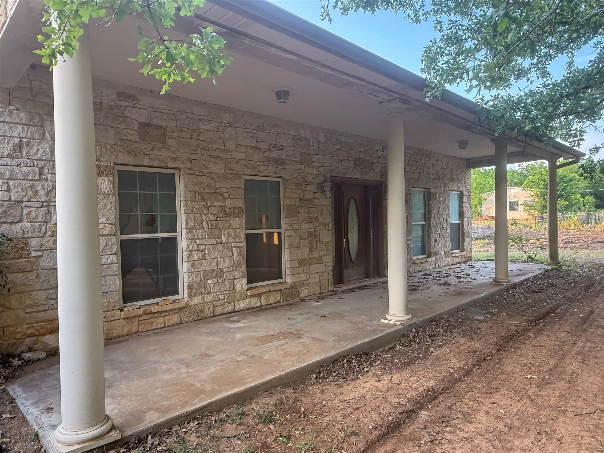 Single Family Residence For Sale in Johnson County , 1700 Don Lee Road, Joshua, Texas 76058, 3 Bedroom, 3 Bathroom, 2 Garage spaces, 2,655 Sqft, built in 2003, mls#21376435, Real Estate Agent in Joshua, Homes For Sale in Johnson county, Homes For Sale in Joshua, Realtor in Joshua Texas, Real Estate Brokerage Independent Realty Texas, Luminita Cordes Realtor