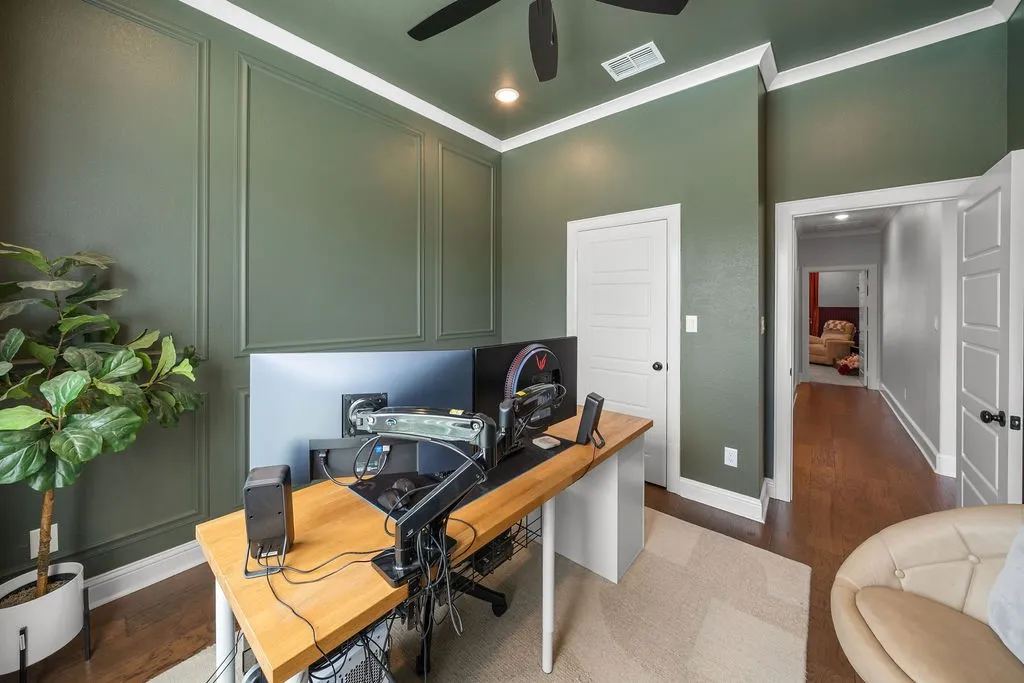 Single Family Residence For Sale in Smith County , 7264 Medio Creek, Tyler, Texas 75703, 4 Bedroom, 2 Bathroom, 2 Garage spaces, 2,239 Sqft, built in 2020, mls#21376368, Real Estate Agent in Tyler, Homes For Sale in Smith county, Homes For Sale in Tyler, Realtor in Tyler Texas, Real Estate Brokerage Independent Realty Texas, Luminita Cordes Realtor