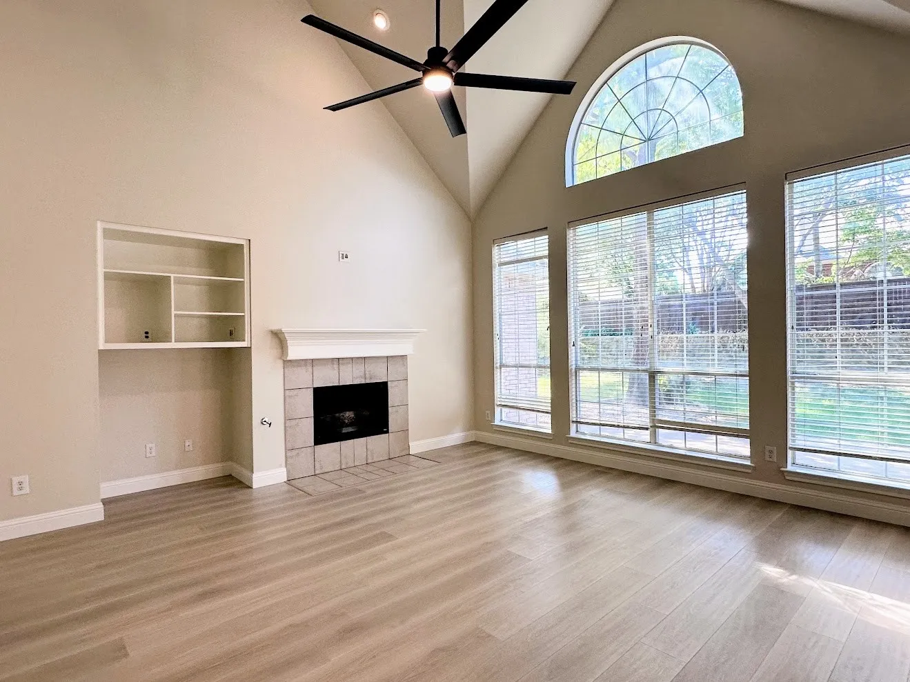 Single Family Residence For Rent in Collin County , 8813 Arbor Creek Lane, Mc Kinney, Texas 75072, 4 Bedroom, 3 Bathroom, 2 Garage spaces, 2,536 Sqft, built in 1999, mls#21375361, Real Estate Agent in Mc Kinney, Homes For Rent in Collin county, Homes For Rent in Mc Kinney, Realtor in Mc Kinney Texas, Real Estate Brokerage Independent Realty Texas, Luminita Cordes Realtor