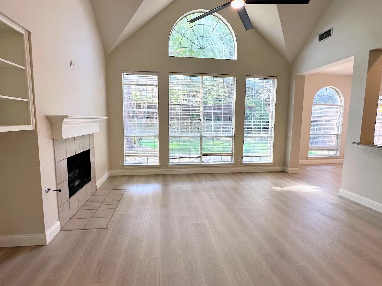 Single Family Residence For Rent in Collin County , 8813 Arbor Creek Lane, Mc Kinney, Texas 75072, 4 Bedroom, 3 Bathroom, 2 Garage spaces, 2,536 Sqft, built in 1999, mls#21375361, Real Estate Agent in Mc Kinney, Homes For Rent in Collin county, Homes For Rent in Mc Kinney, Realtor in Mc Kinney Texas, Real Estate Brokerage Independent Realty Texas, Luminita Cordes Realtor