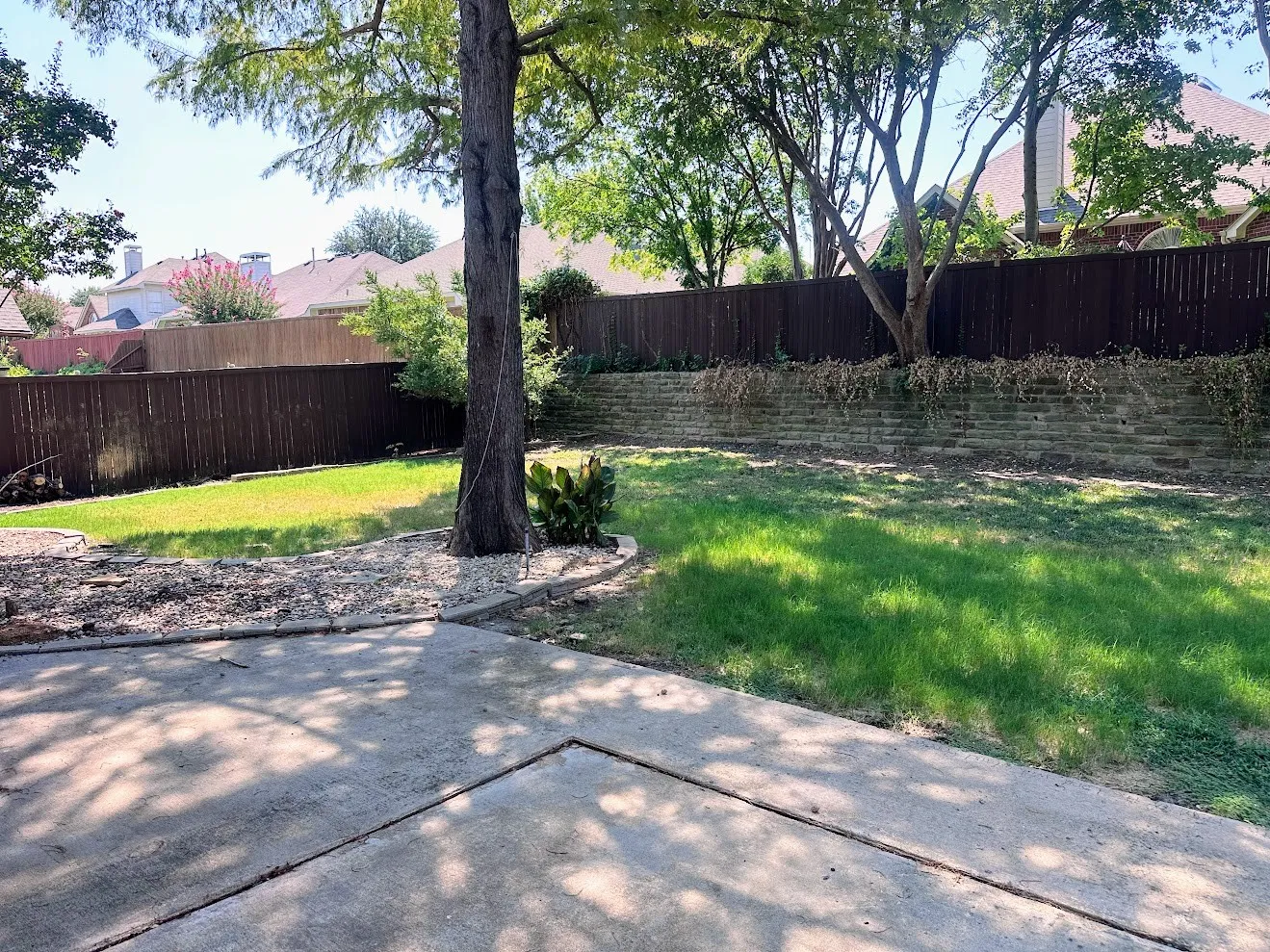 Single Family Residence For Rent in Collin County , 8813 Arbor Creek Lane, Mc Kinney, Texas 75072, 4 Bedroom, 3 Bathroom, 2 Garage spaces, 2,536 Sqft, built in 1999, mls#21375361, Real Estate Agent in Mc Kinney, Homes For Rent in Collin county, Homes For Rent in Mc Kinney, Realtor in Mc Kinney Texas, Real Estate Brokerage Independent Realty Texas, Luminita Cordes Realtor
