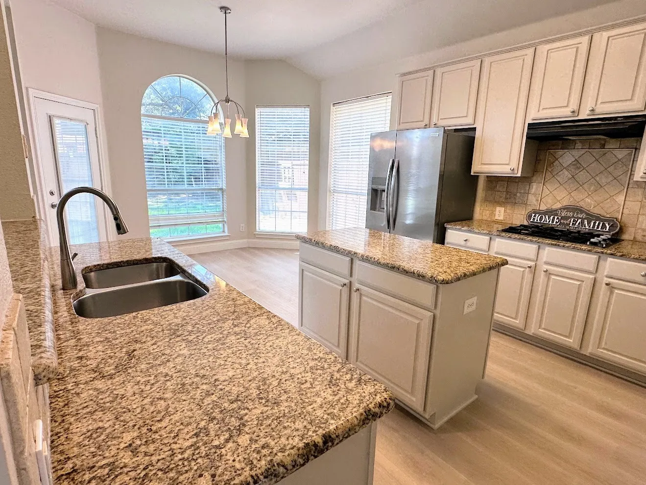 Single Family Residence For Rent in Collin County , 8813 Arbor Creek Lane, Mc Kinney, Texas 75072, 4 Bedroom, 3 Bathroom, 2 Garage spaces, 2,536 Sqft, built in 1999, mls#21375361, Real Estate Agent in Mc Kinney, Homes For Rent in Collin county, Homes For Rent in Mc Kinney, Realtor in Mc Kinney Texas, Real Estate Brokerage Independent Realty Texas, Luminita Cordes Realtor