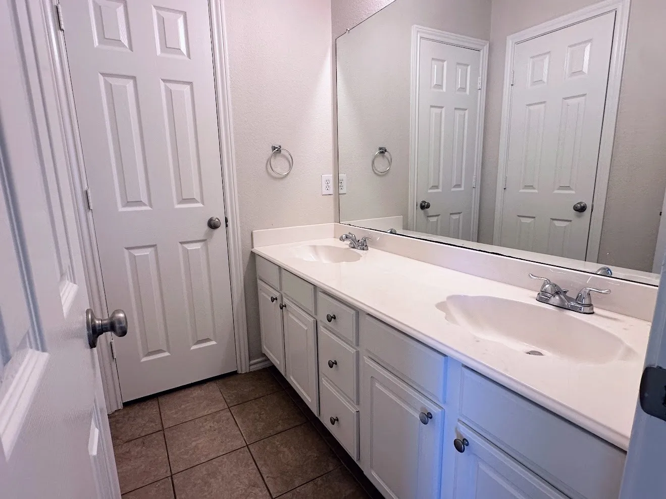 Single Family Residence For Rent in Collin County , 8813 Arbor Creek Lane, Mc Kinney, Texas 75072, 4 Bedroom, 3 Bathroom, 2 Garage spaces, 2,536 Sqft, built in 1999, mls#21375361, Real Estate Agent in Mc Kinney, Homes For Rent in Collin county, Homes For Rent in Mc Kinney, Realtor in Mc Kinney Texas, Real Estate Brokerage Independent Realty Texas, Luminita Cordes Realtor