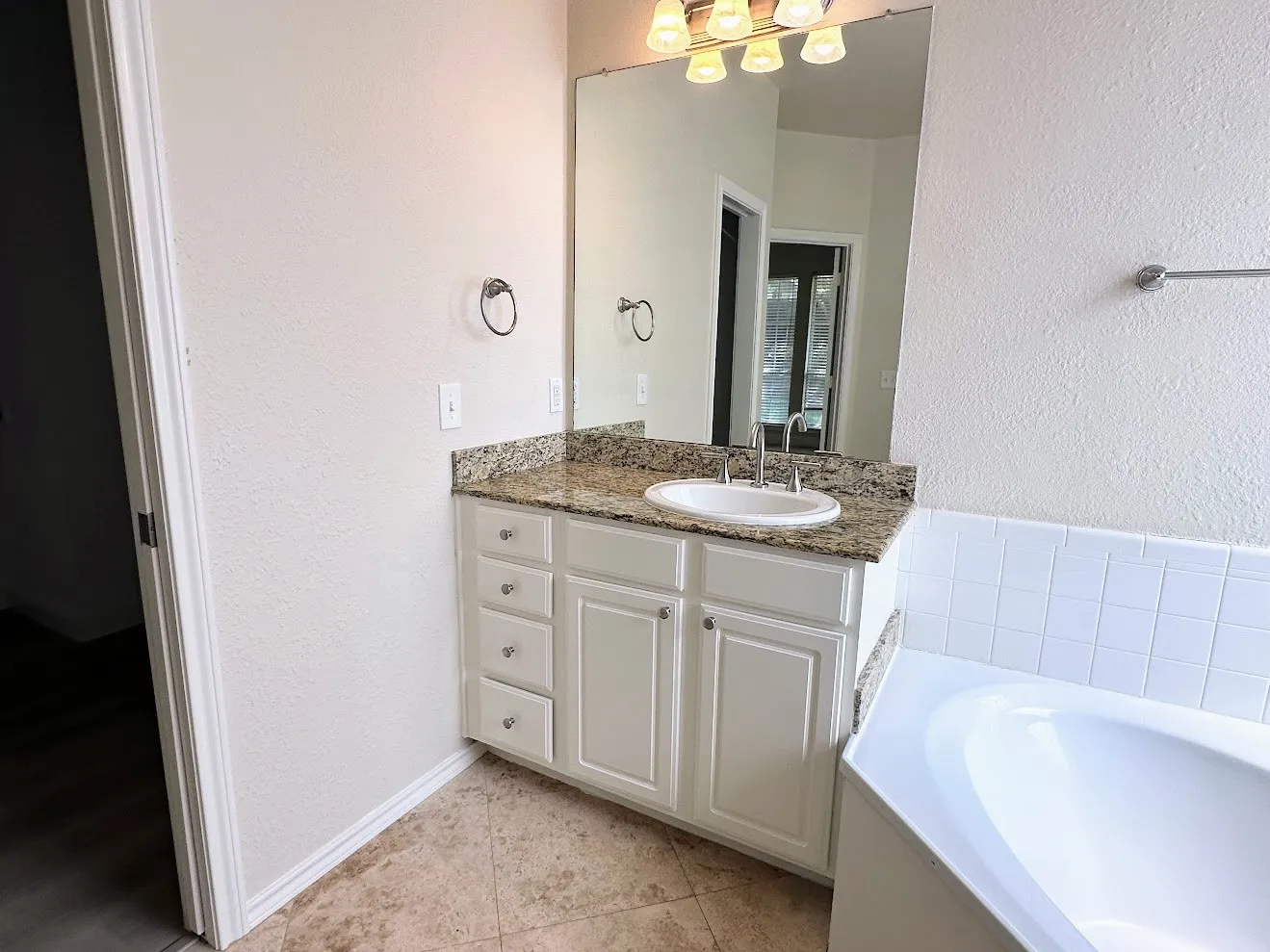 Single Family Residence For Rent in Collin County , 8813 Arbor Creek Lane, Mc Kinney, Texas 75072, 4 Bedroom, 3 Bathroom, 2 Garage spaces, 2,536 Sqft, built in 1999, mls#21375361, Real Estate Agent in Mc Kinney, Homes For Rent in Collin county, Homes For Rent in Mc Kinney, Realtor in Mc Kinney Texas, Real Estate Brokerage Independent Realty Texas, Luminita Cordes Realtor
