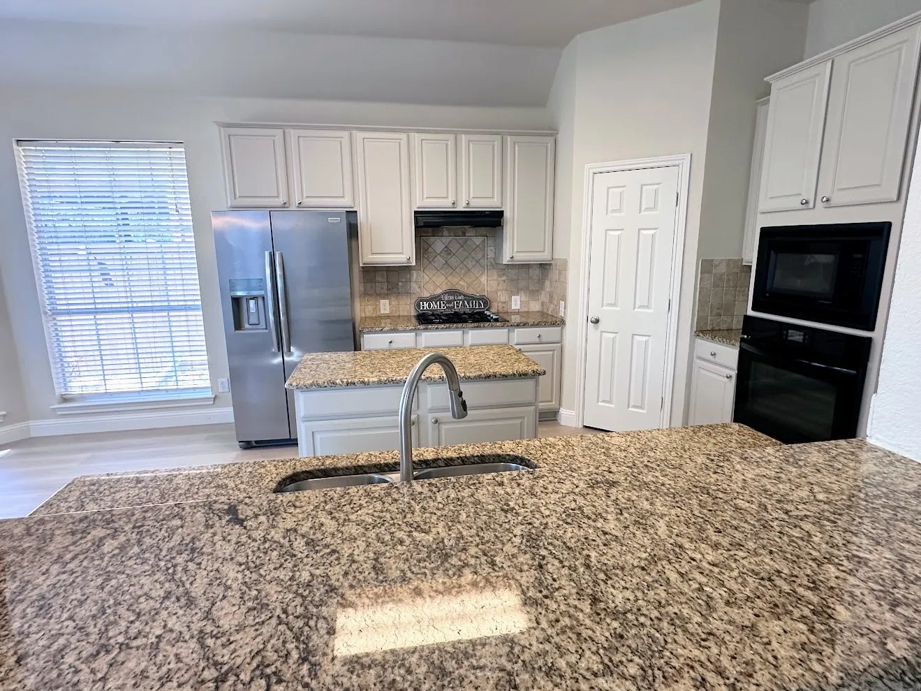 Single Family Residence For Rent in Collin County , 8813 Arbor Creek Lane, Mc Kinney, Texas 75072, 4 Bedroom, 3 Bathroom, 2 Garage spaces, 2,536 Sqft, built in 1999, mls#21375361, Real Estate Agent in Mc Kinney, Homes For Rent in Collin county, Homes For Rent in Mc Kinney, Realtor in Mc Kinney Texas, Real Estate Brokerage Independent Realty Texas, Luminita Cordes Realtor