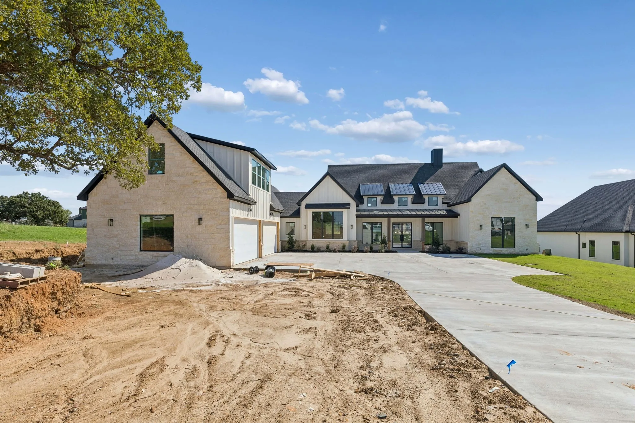 Single Family Residence For Sale in Johnson County , 308 Mint Ridge Drive, Burleson, Texas 76028, 4 Bedroom, 5 Bathroom, 4 Garage spaces, 4,667 Sqft, built in 2026, mls#21376431, Real Estate Agent in Burleson, Homes For Sale in Johnson county, Homes For Sale in Burleson, Realtor in Burleson Texas, Real Estate Brokerage Independent Realty Texas, Luminita Cordes Realtor