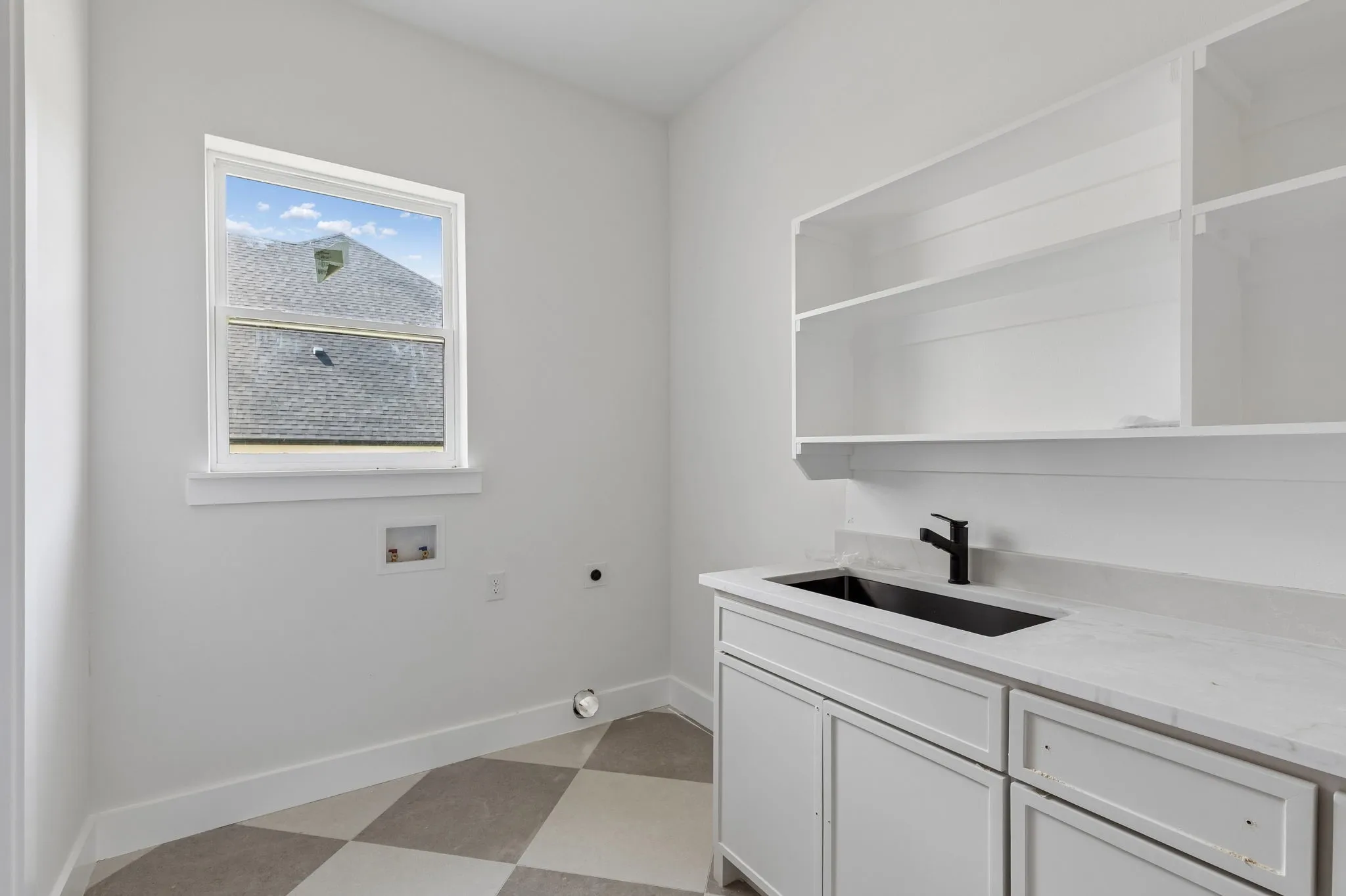 Single Family Residence For Sale in Johnson County , 308 Mint Ridge Drive, Burleson, Texas 76028, 4 Bedroom, 5 Bathroom, 4 Garage spaces, 4,667 Sqft, built in 2026, mls#21376431, Real Estate Agent in Burleson, Homes For Sale in Johnson county, Homes For Sale in Burleson, Realtor in Burleson Texas, Real Estate Brokerage Independent Realty Texas, Luminita Cordes Realtor