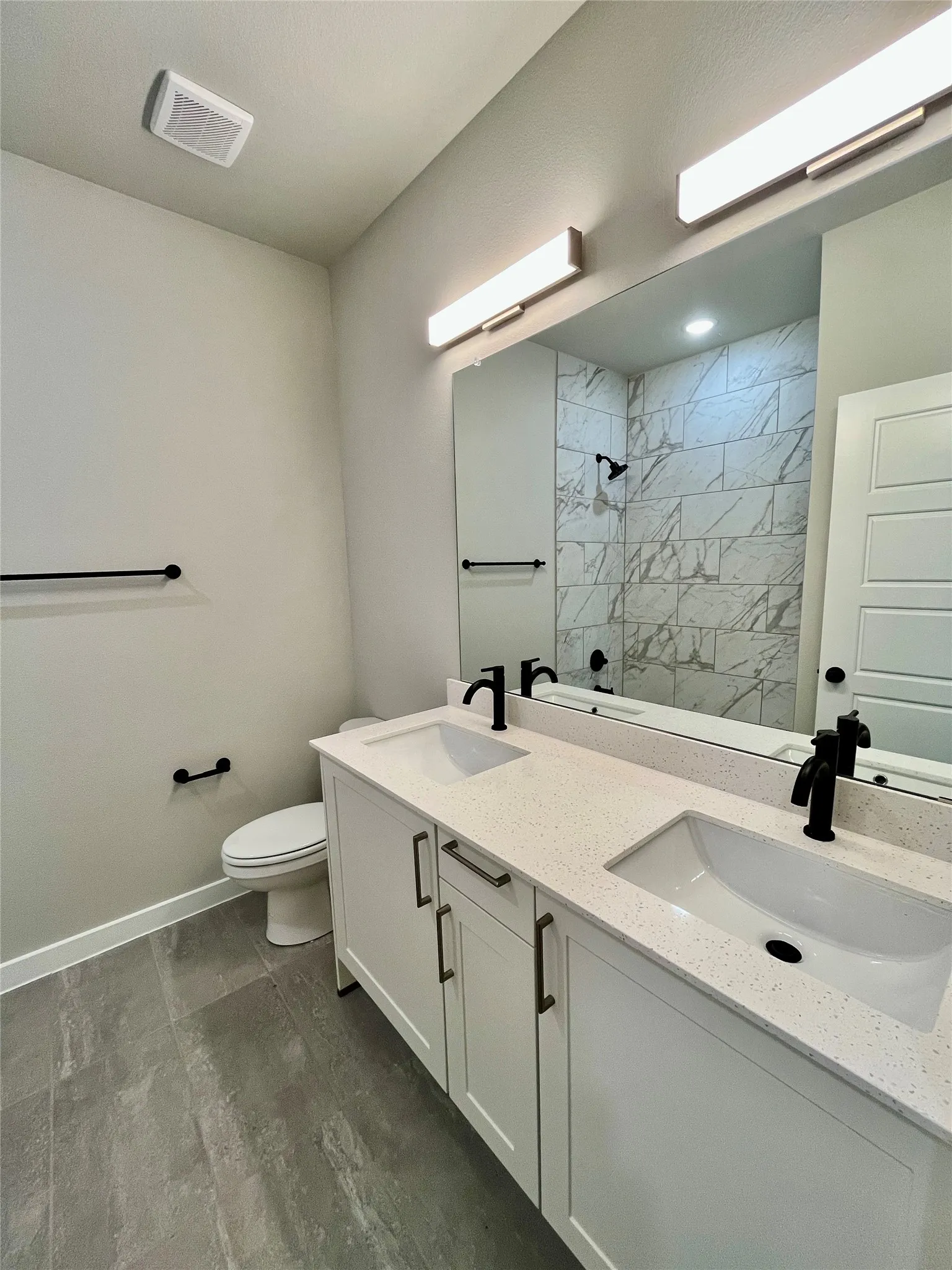 Duplex For Rent in Ellis County , 7000 Guilford Court, Midlothian, Texas 76065, 4 Bedroom, 2 Bathroom, 2 Garage spaces, 1,653 Sqft, built in 2025, mls#21376436, Real Estate Agent in Midlothian, Homes For Rent in Ellis county, Homes For Rent in Midlothian, Realtor in Midlothian Texas, Real Estate Brokerage Independent Realty Texas, Luminita Cordes Realtor