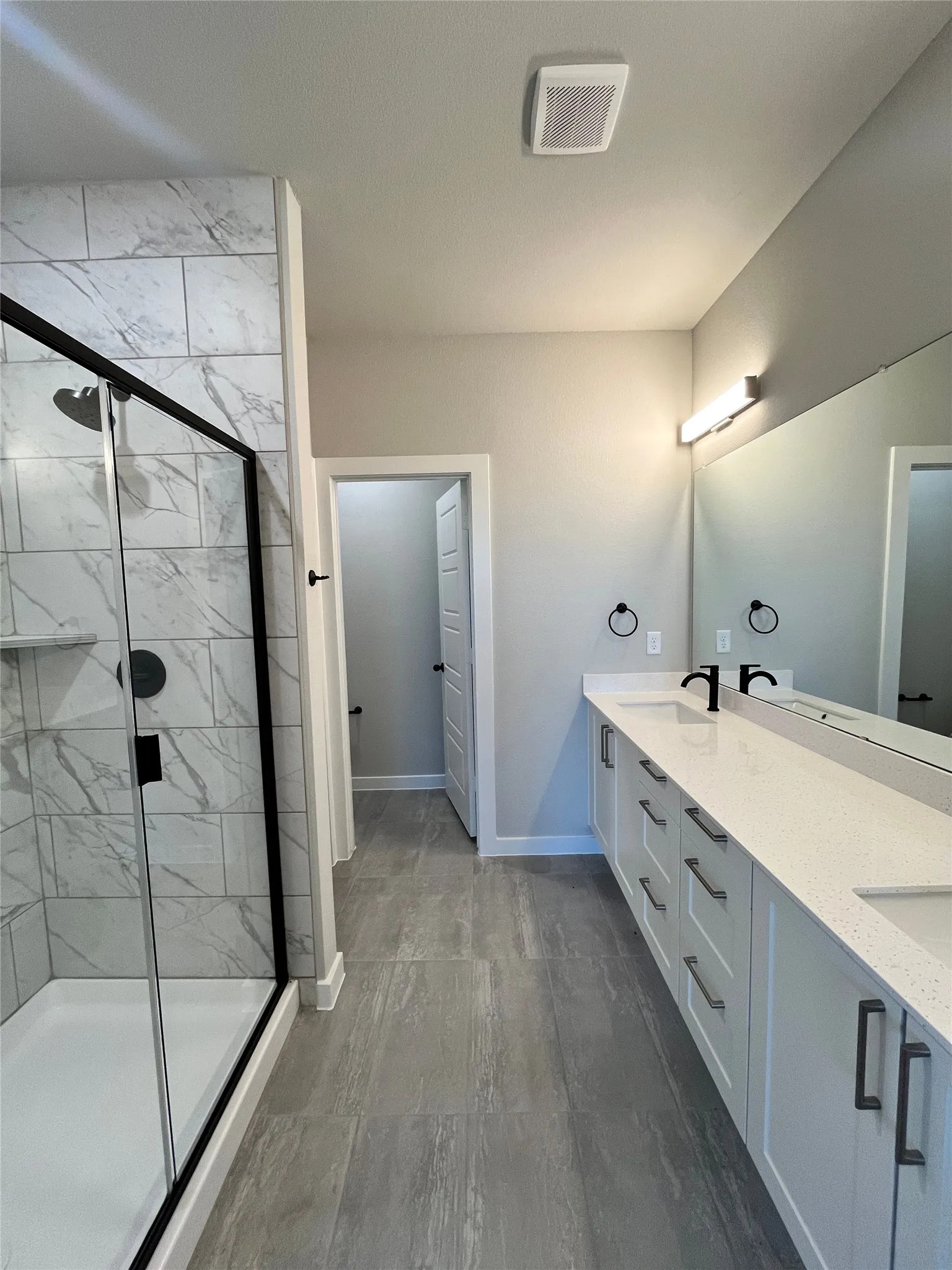 Duplex For Rent in Ellis County , 7000 Guilford Court, Midlothian, Texas 76065, 4 Bedroom, 2 Bathroom, 2 Garage spaces, 1,653 Sqft, built in 2025, mls#21376436, Real Estate Agent in Midlothian, Homes For Rent in Ellis county, Homes For Rent in Midlothian, Realtor in Midlothian Texas, Real Estate Brokerage Independent Realty Texas, Luminita Cordes Realtor