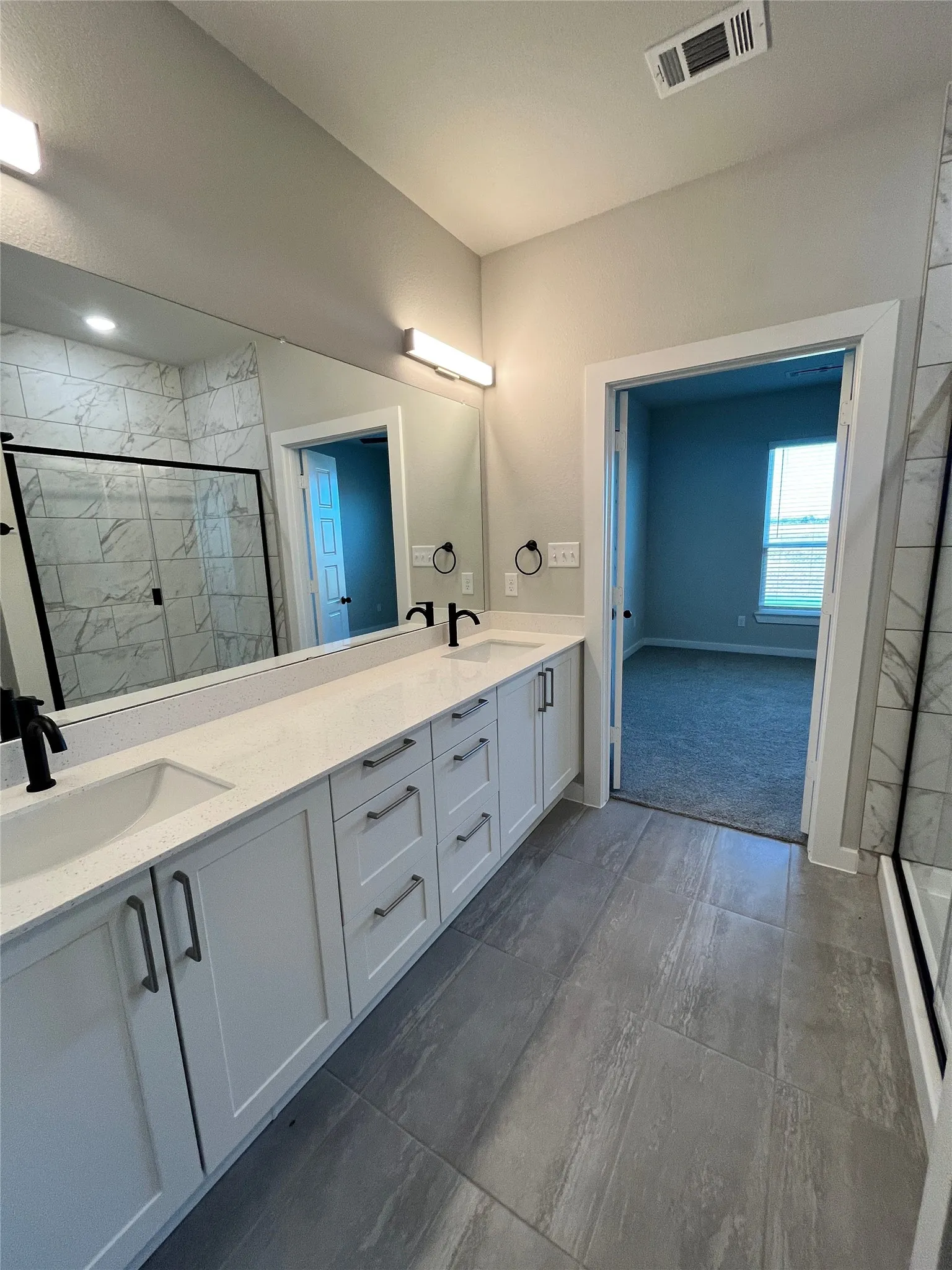 Duplex For Rent in Ellis County , 7000 Guilford Court, Midlothian, Texas 76065, 4 Bedroom, 2 Bathroom, 2 Garage spaces, 1,653 Sqft, built in 2025, mls#21376436, Real Estate Agent in Midlothian, Homes For Rent in Ellis county, Homes For Rent in Midlothian, Realtor in Midlothian Texas, Real Estate Brokerage Independent Realty Texas, Luminita Cordes Realtor