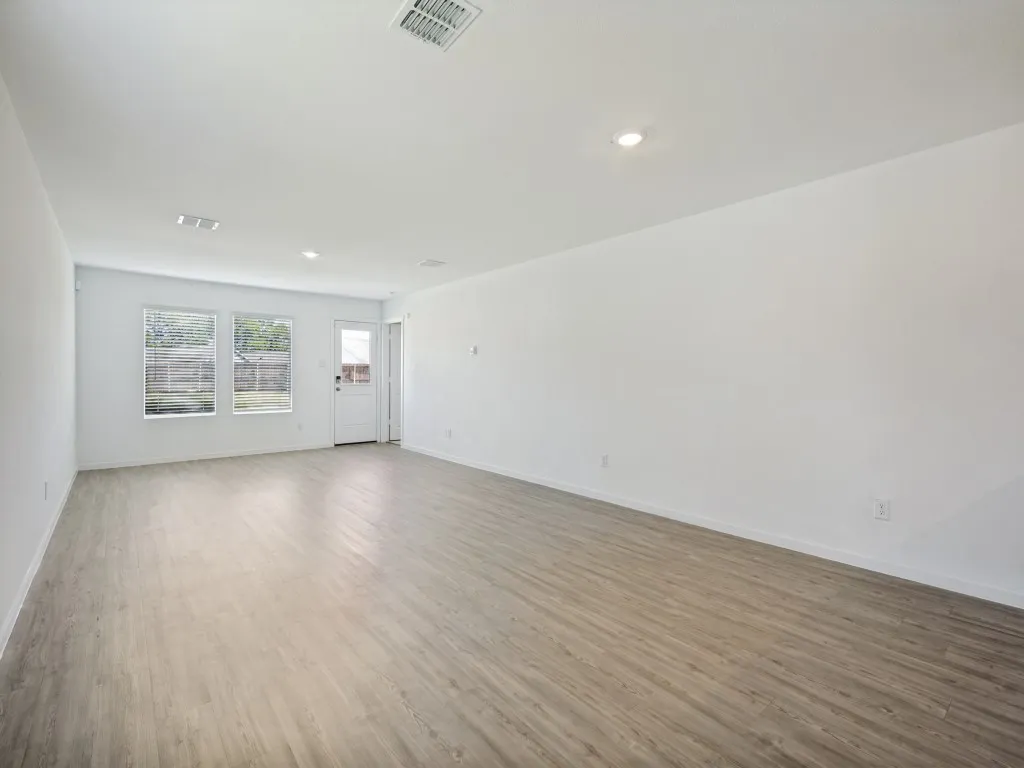 Single Family Residence For Rent in Collin County , 6736 Bramblewood Drive, Princeton, Texas 75407, 4 Bedroom, 2 Bathroom, 2 Garage spaces, 1,599 Sqft, built in 2024, mls#21376478, Real Estate Agent in Princeton, Homes For Rent in Collin county, Homes For Rent in Princeton, Realtor in Princeton Texas, Real Estate Brokerage Independent Realty Texas, Luminita Cordes Realtor