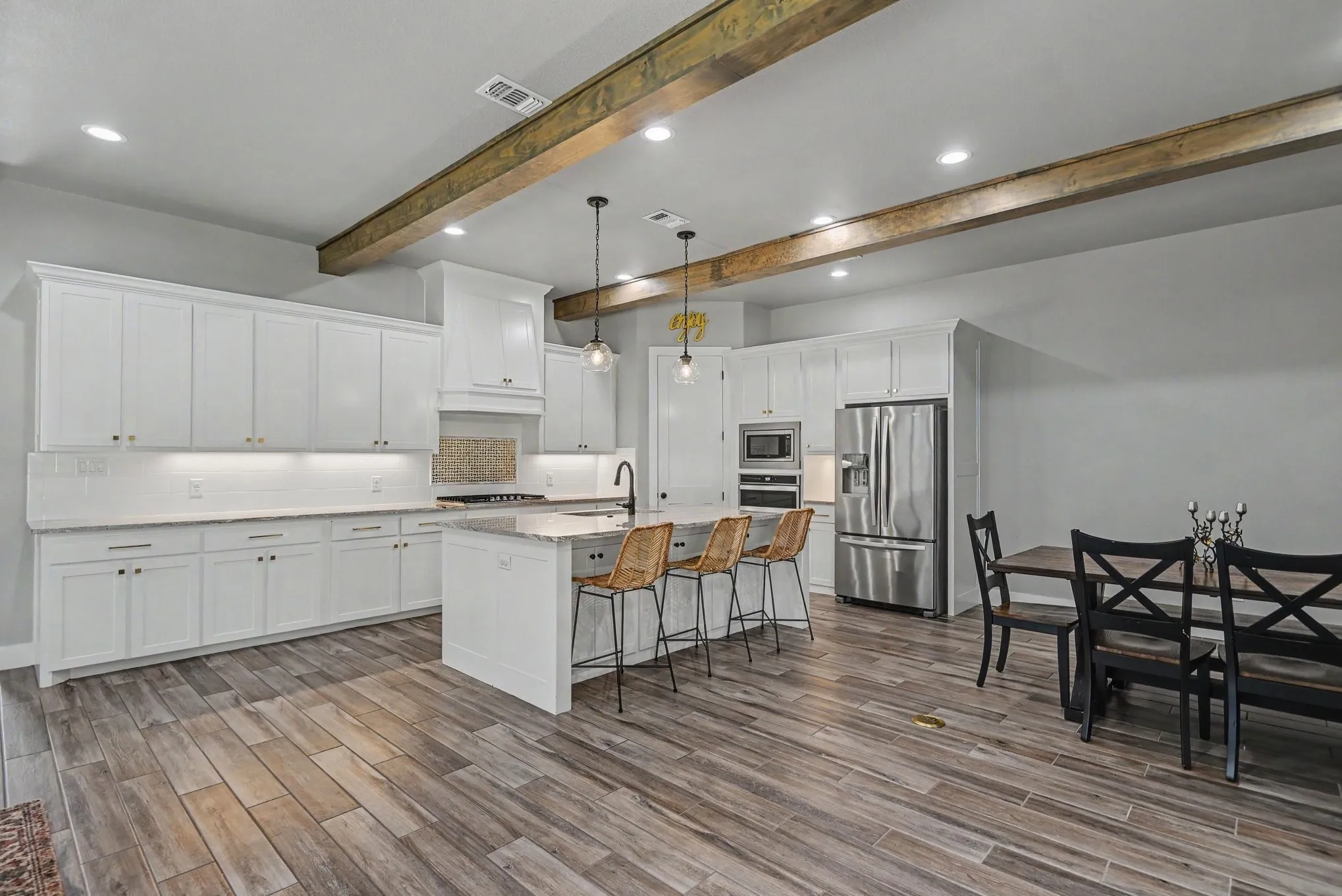 Open floorplan makes entertaining a breeze