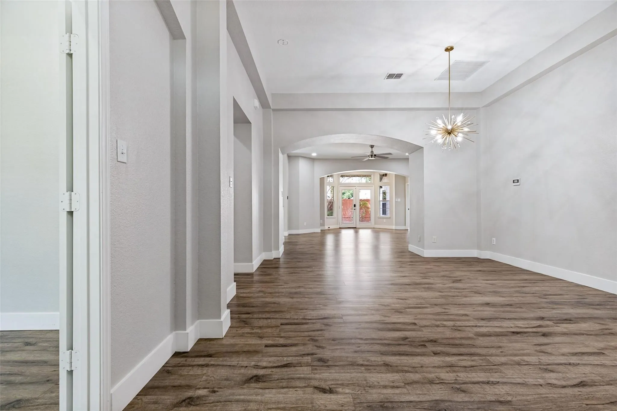 Single Family Residence For Rent in Collin County , 1535 Sandlewood Drive, Allen, Texas 75002, 3 Bedroom, 2 Bathroom, 2 Garage spaces, 2,537 Sqft, built in 2004, mls#21376460, Real Estate Agent in Allen, Homes For Rent in Collin county, Homes For Rent in Allen, Realtor in Allen Texas, Real Estate Brokerage Independent Realty Texas, Luminita Cordes Realtor