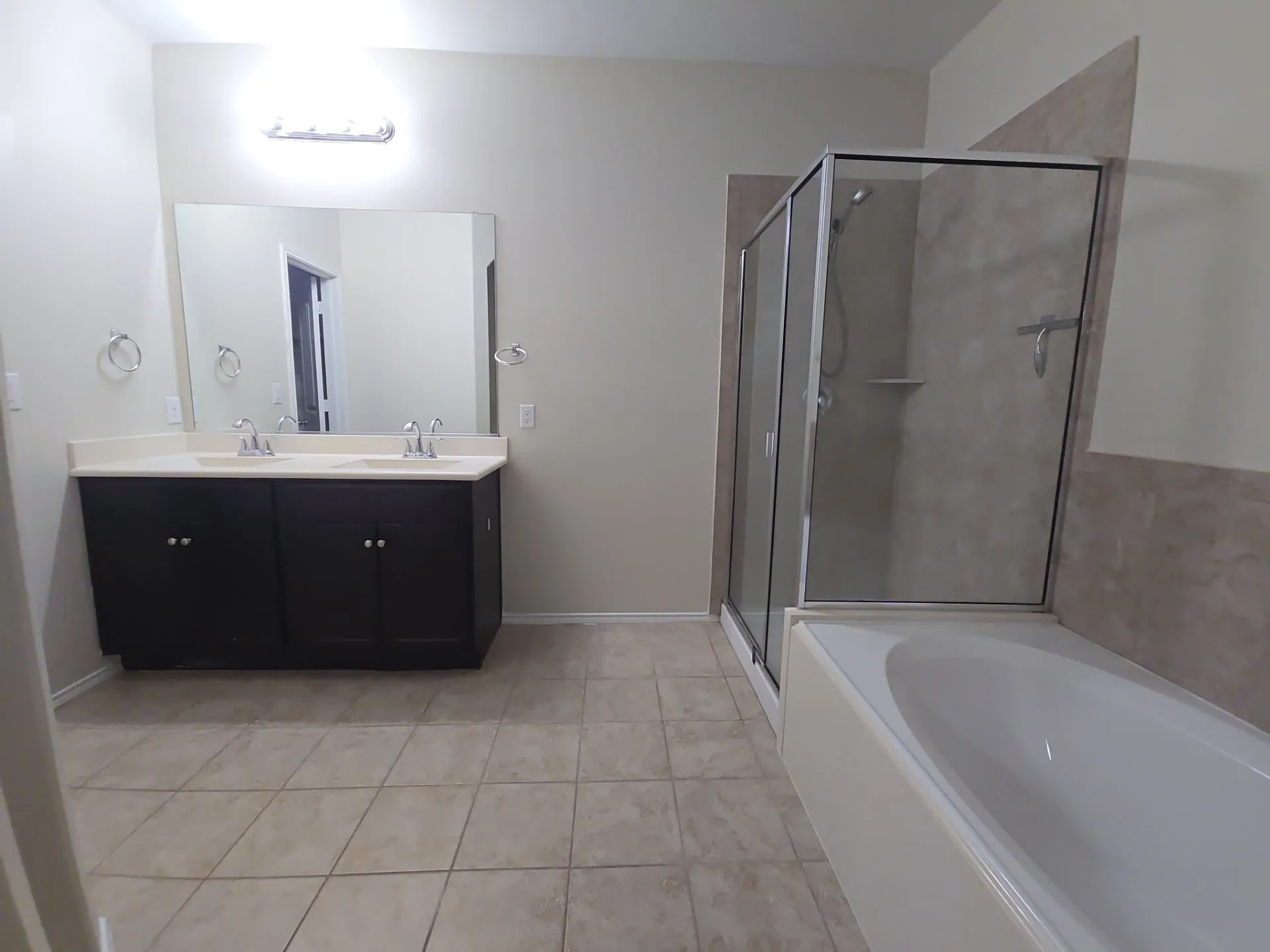 Single Family Residence For Rent in Denton County , 14516 Chino Drive, Fort Worth, Texas 76052, 3 Bedroom, 2 Bathroom, 2 Garage spaces, 1,686 Sqft, built in 2015, mls#21376487, Real Estate Agent in Fort Worth, Homes For Rent in Denton county, Homes For Rent in Fort Worth, Realtor in Fort Worth Texas, Real Estate Brokerage Independent Realty Texas, Luminita Cordes Realtor