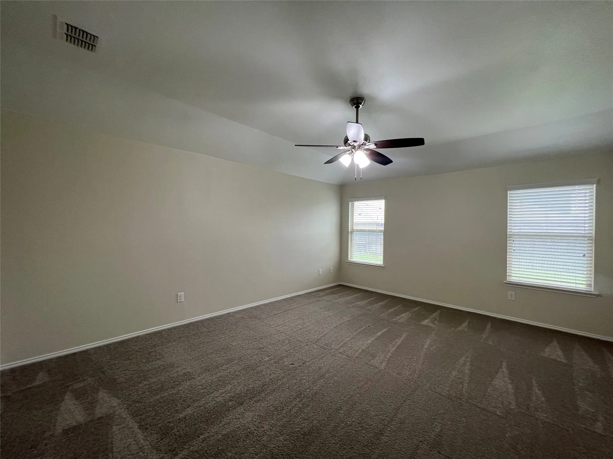 Single Family Residence For Rent in Denton County , 14516 Chino Drive, Fort Worth, Texas 76052, 3 Bedroom, 2 Bathroom, 2 Garage spaces, 1,686 Sqft, built in 2015, mls#21376487, Real Estate Agent in Fort Worth, Homes For Rent in Denton county, Homes For Rent in Fort Worth, Realtor in Fort Worth Texas, Real Estate Brokerage Independent Realty Texas, Luminita Cordes Realtor