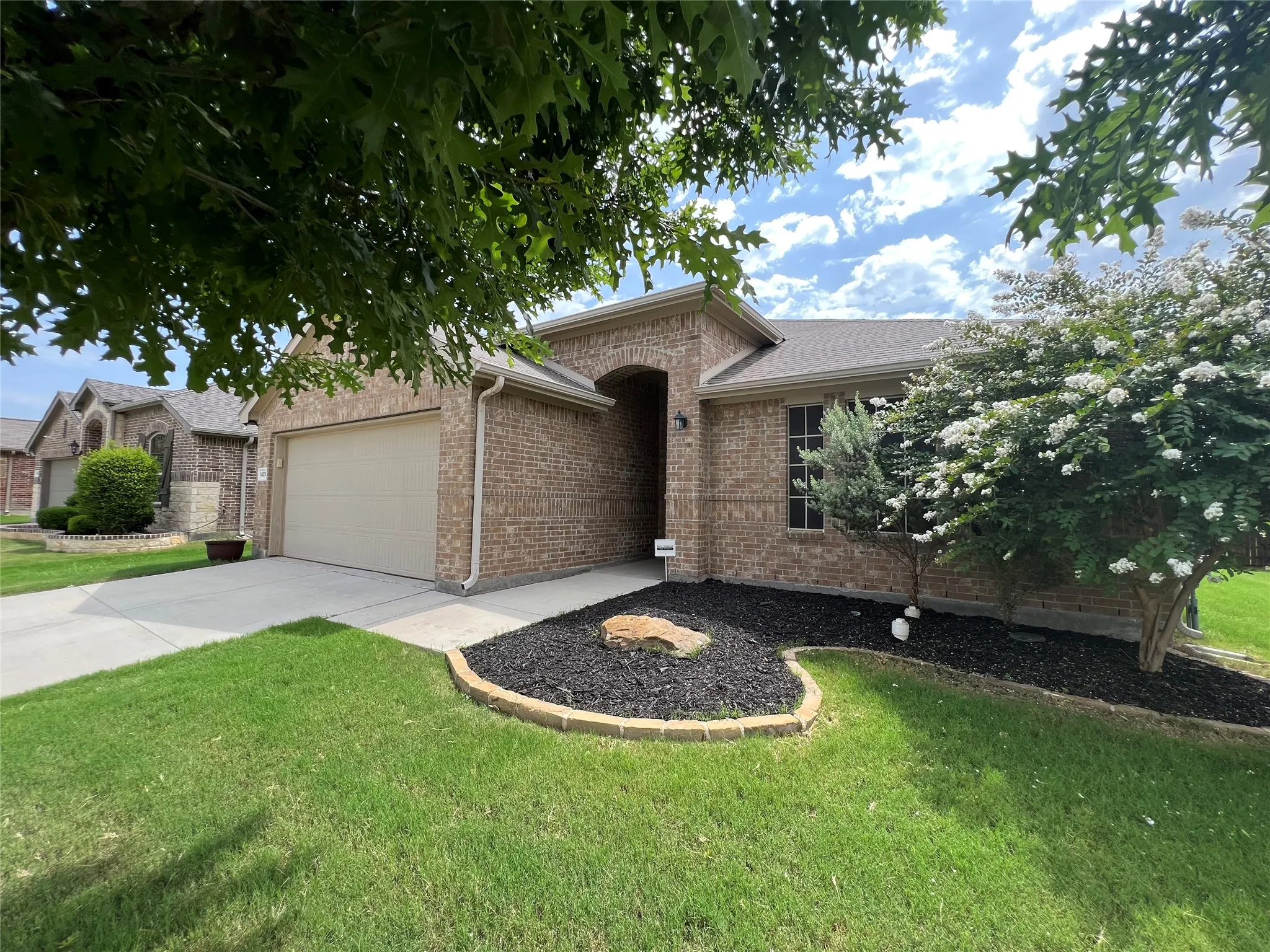 Single Family Residence For Rent in Denton County , 14516 Chino Drive, Fort Worth, Texas 76052, 3 Bedroom, 2 Bathroom, 2 Garage spaces, 1,686 Sqft, built in 2015, mls#21376487, Real Estate Agent in Fort Worth, Homes For Rent in Denton county, Homes For Rent in Fort Worth, Realtor in Fort Worth Texas, Real Estate Brokerage Independent Realty Texas, Luminita Cordes Realtor