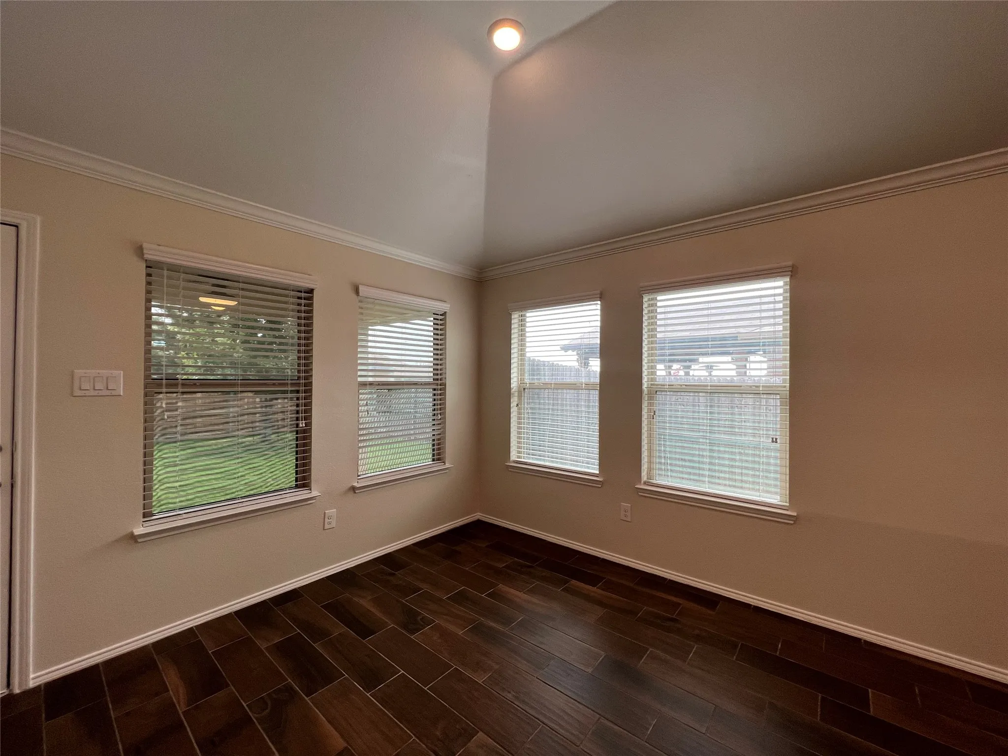 Single Family Residence For Rent in Denton County , 14516 Chino Drive, Fort Worth, Texas 76052, 3 Bedroom, 2 Bathroom, 2 Garage spaces, 1,686 Sqft, built in 2015, mls#21376487, Real Estate Agent in Fort Worth, Homes For Rent in Denton county, Homes For Rent in Fort Worth, Realtor in Fort Worth Texas, Real Estate Brokerage Independent Realty Texas, Luminita Cordes Realtor