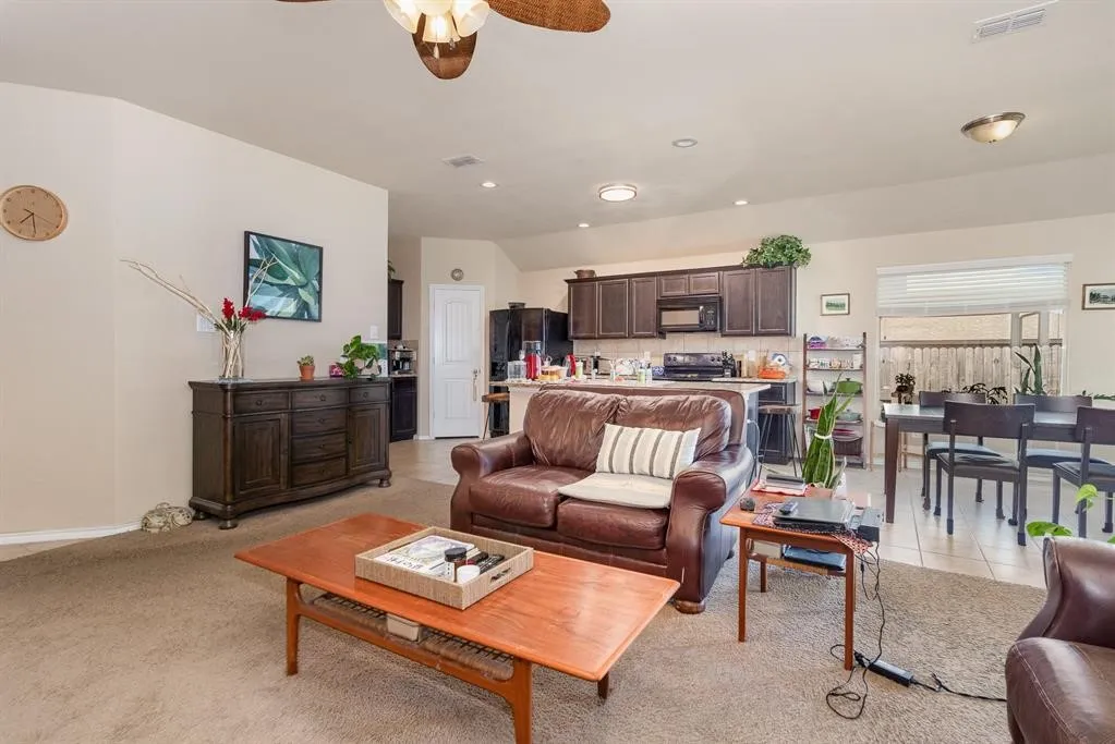 Single Family Residence For Rent in Tarrant County , 1629 Milledge Road, Fort Worth, Texas 76120, 4 Bedroom, 2 Bathroom, 2 Garage spaces, 1,772 Sqft, built in 2017, mls#21376491, Real Estate Agent in Fort Worth, Homes For Rent in Tarrant county, Homes For Rent in Fort Worth, Realtor in Fort Worth Texas, Real Estate Brokerage Independent Realty Texas, Luminita Cordes Realtor